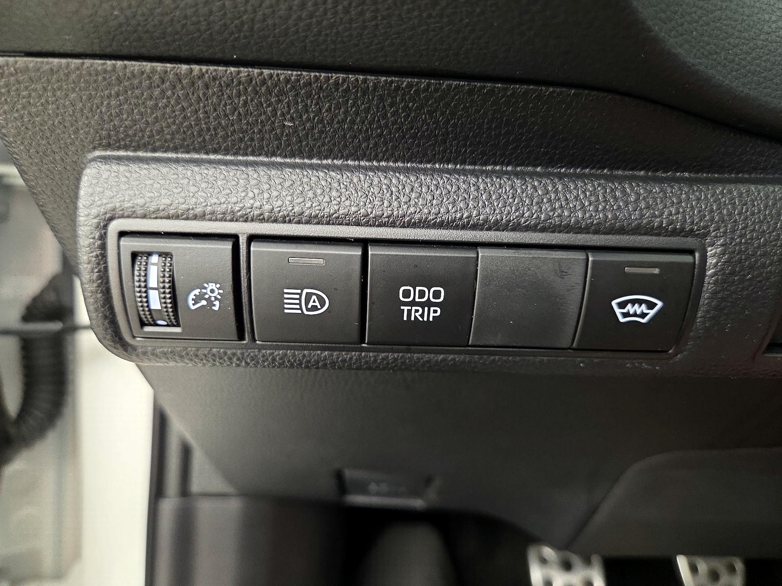 2025 Toyota GR Corolla Core - Photo 14