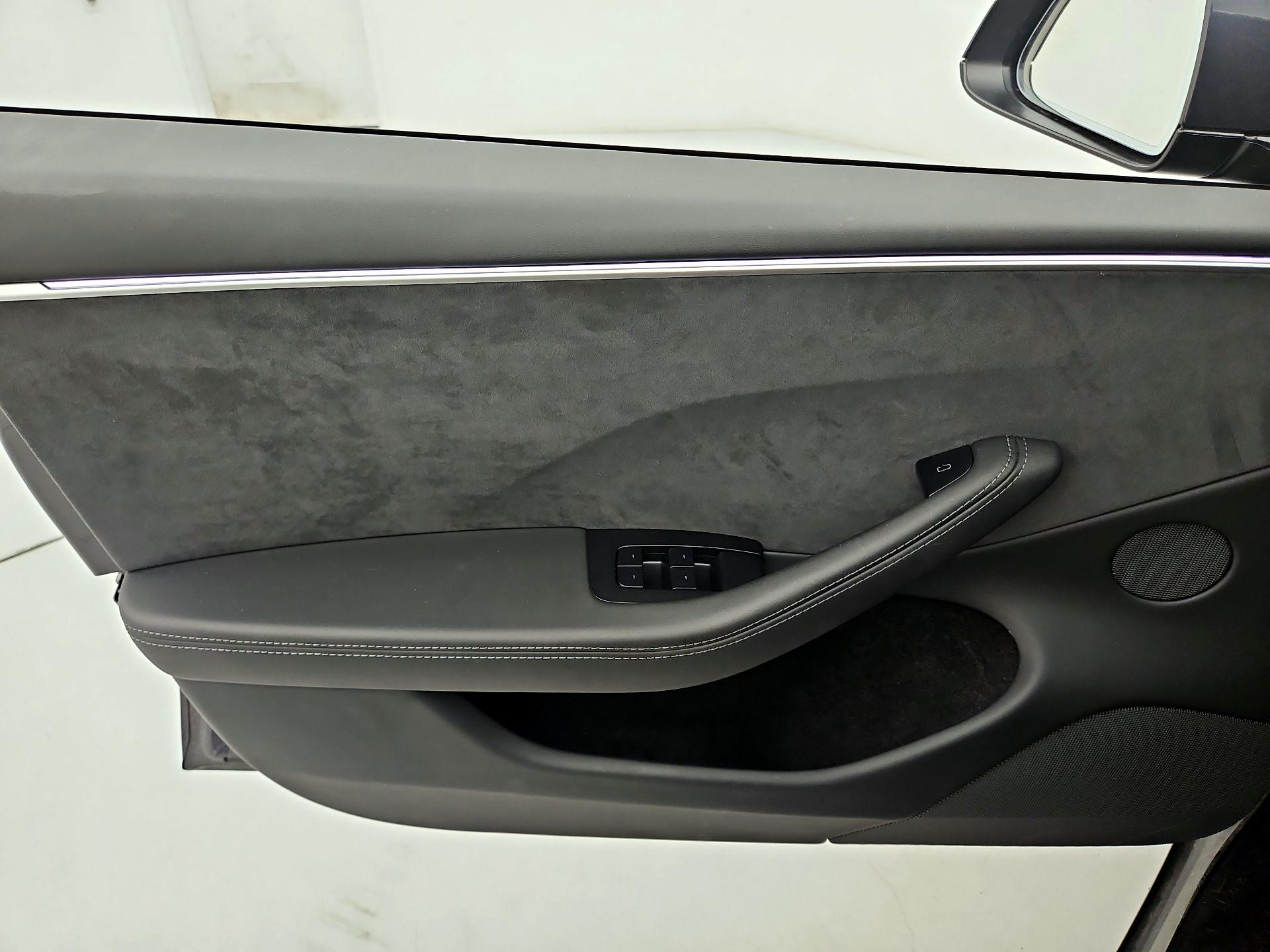 Thumbnail: 2025 Tesla Model 3 - 12