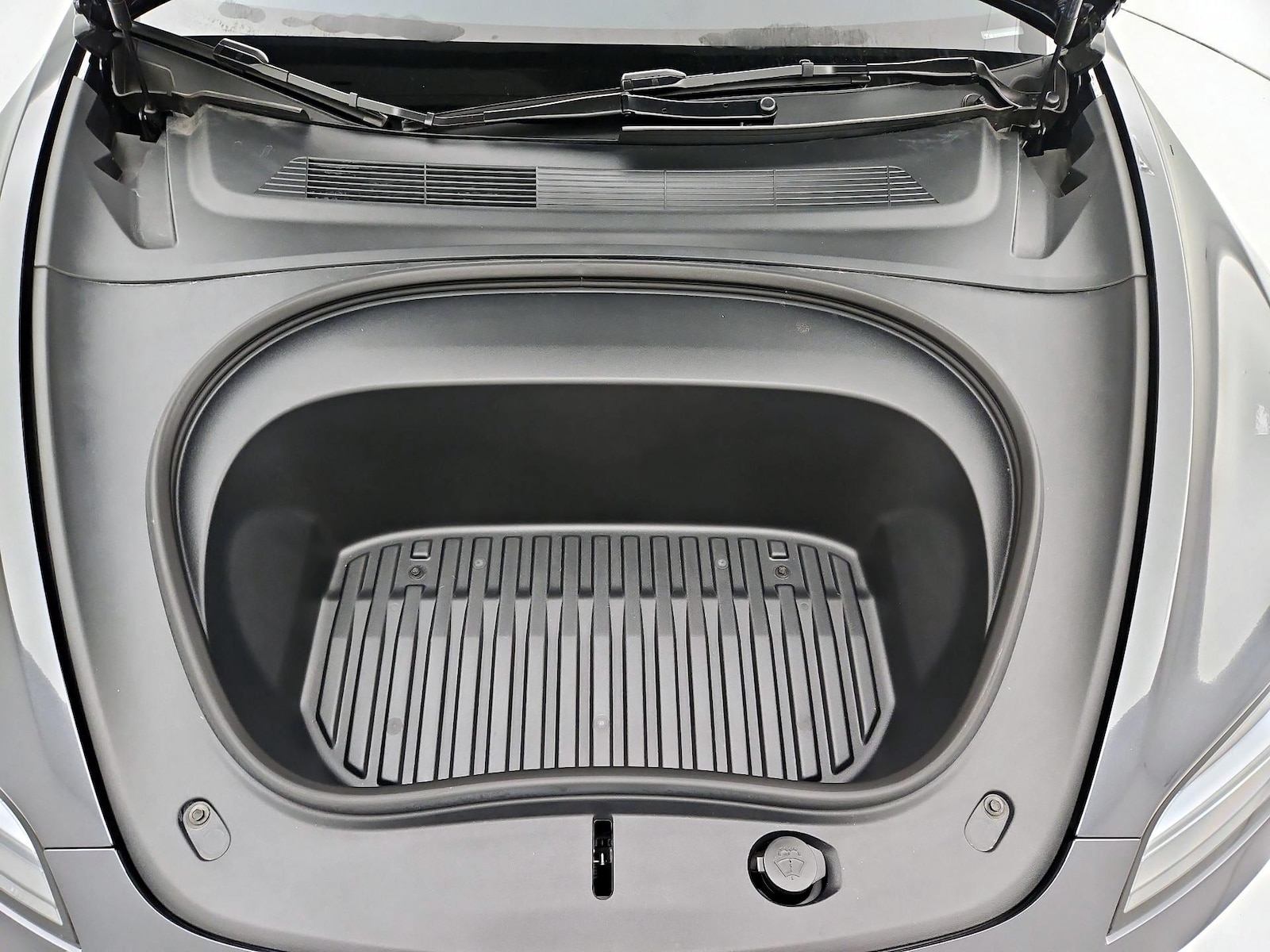 2025 Tesla Model 3 Long Range - Photo 21