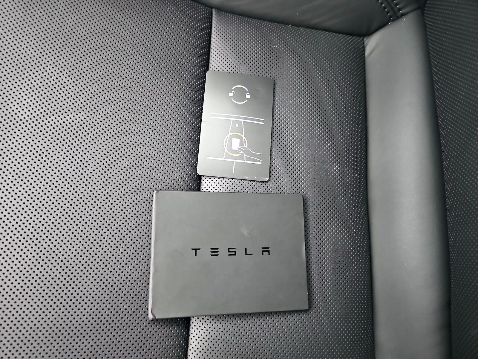 2025 Tesla Model 3 Long Range - Photo 22