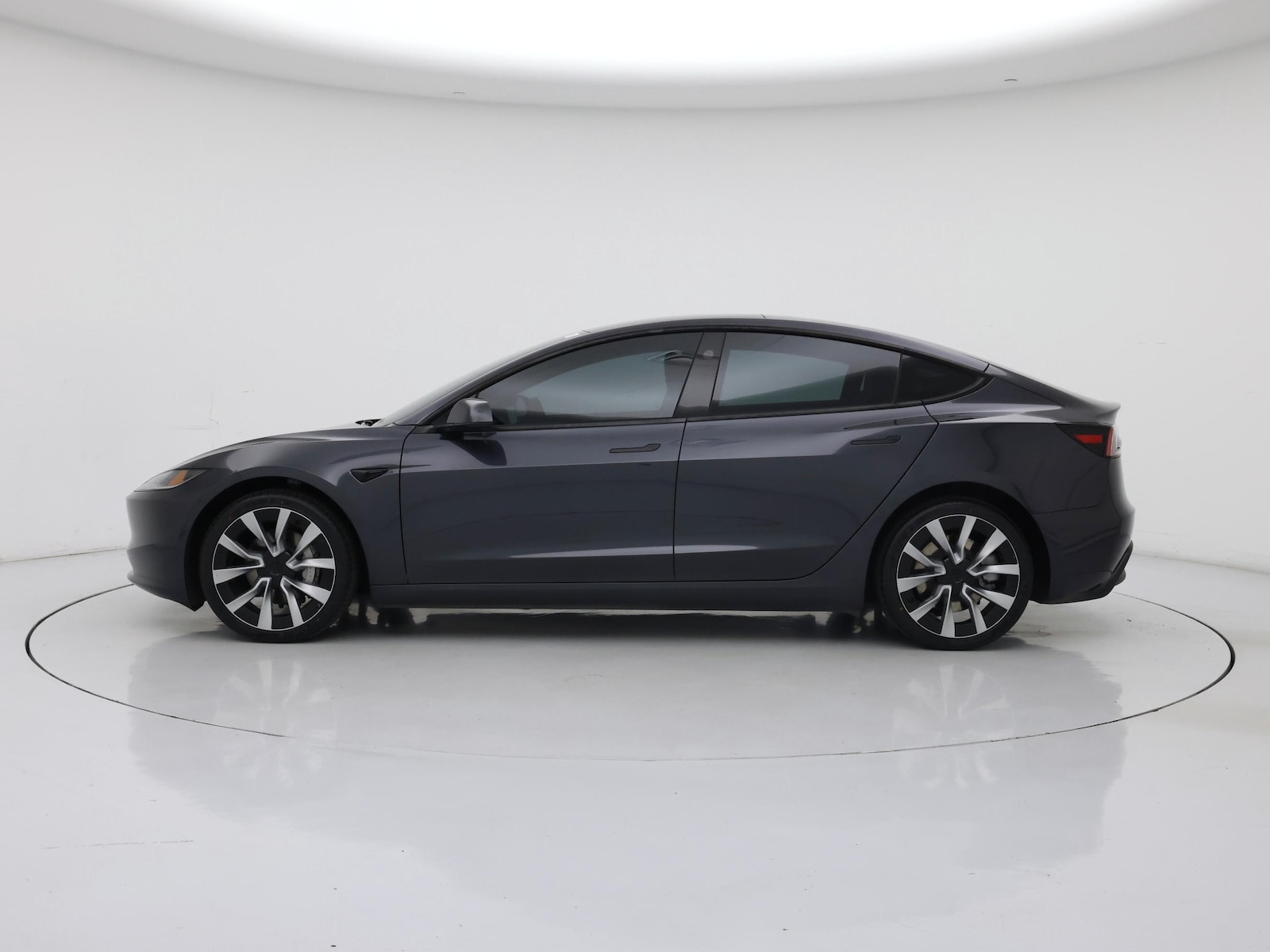 2025 Tesla Model 3 Long Range - Photo 4