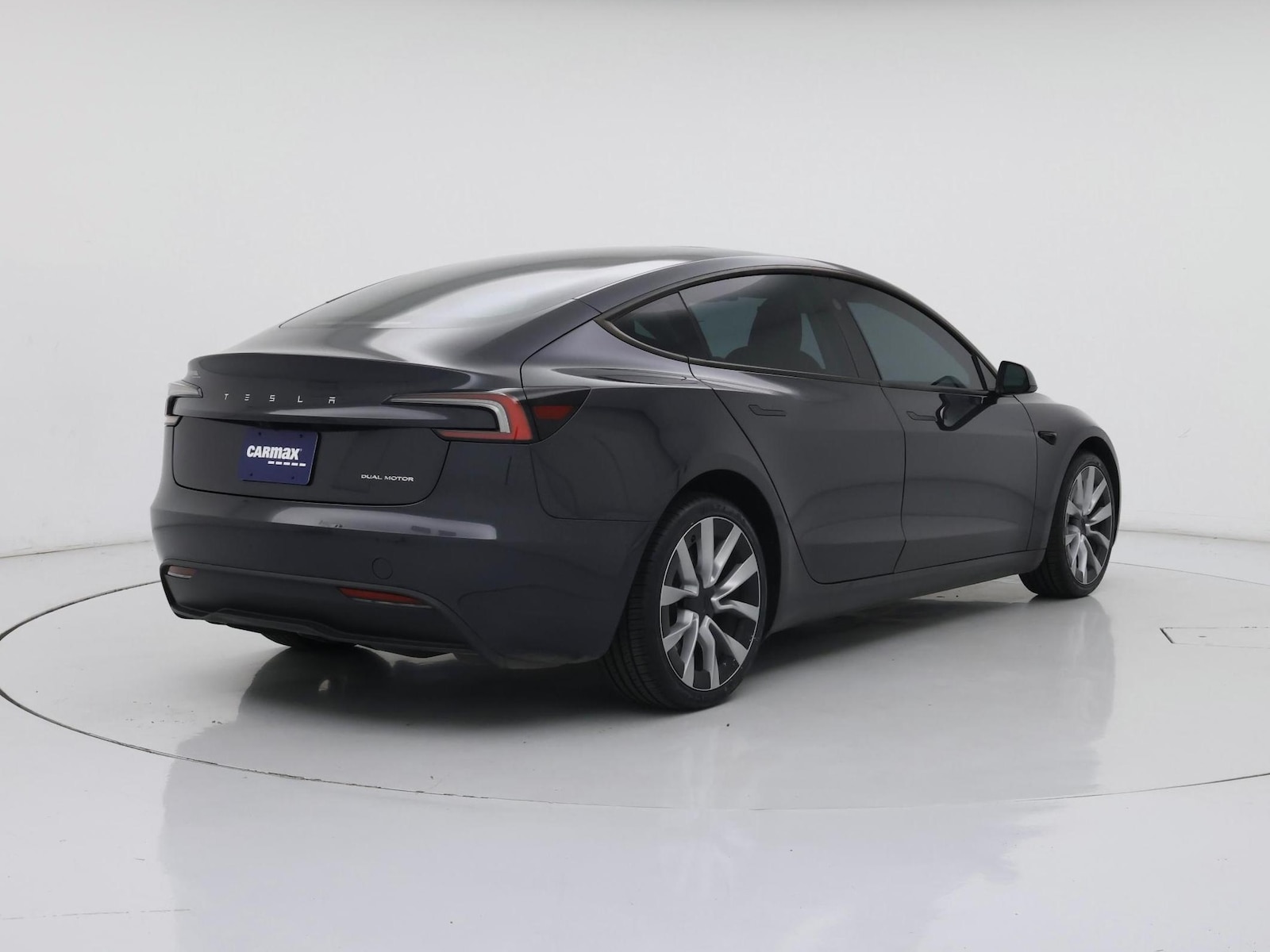 2025 Tesla Model 3 Long Range - Photo 9