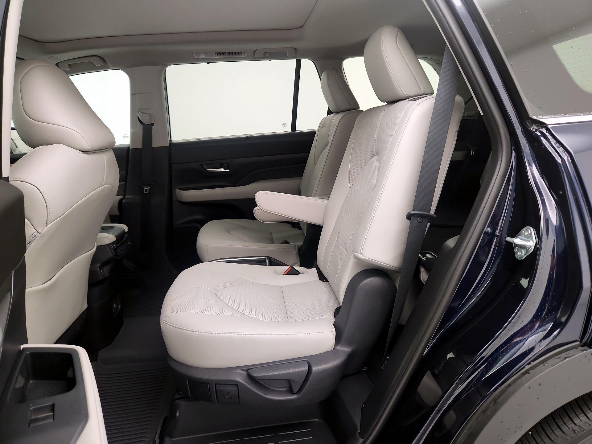 Thumbnail: 2026 Toyota Grand Highlander - 20