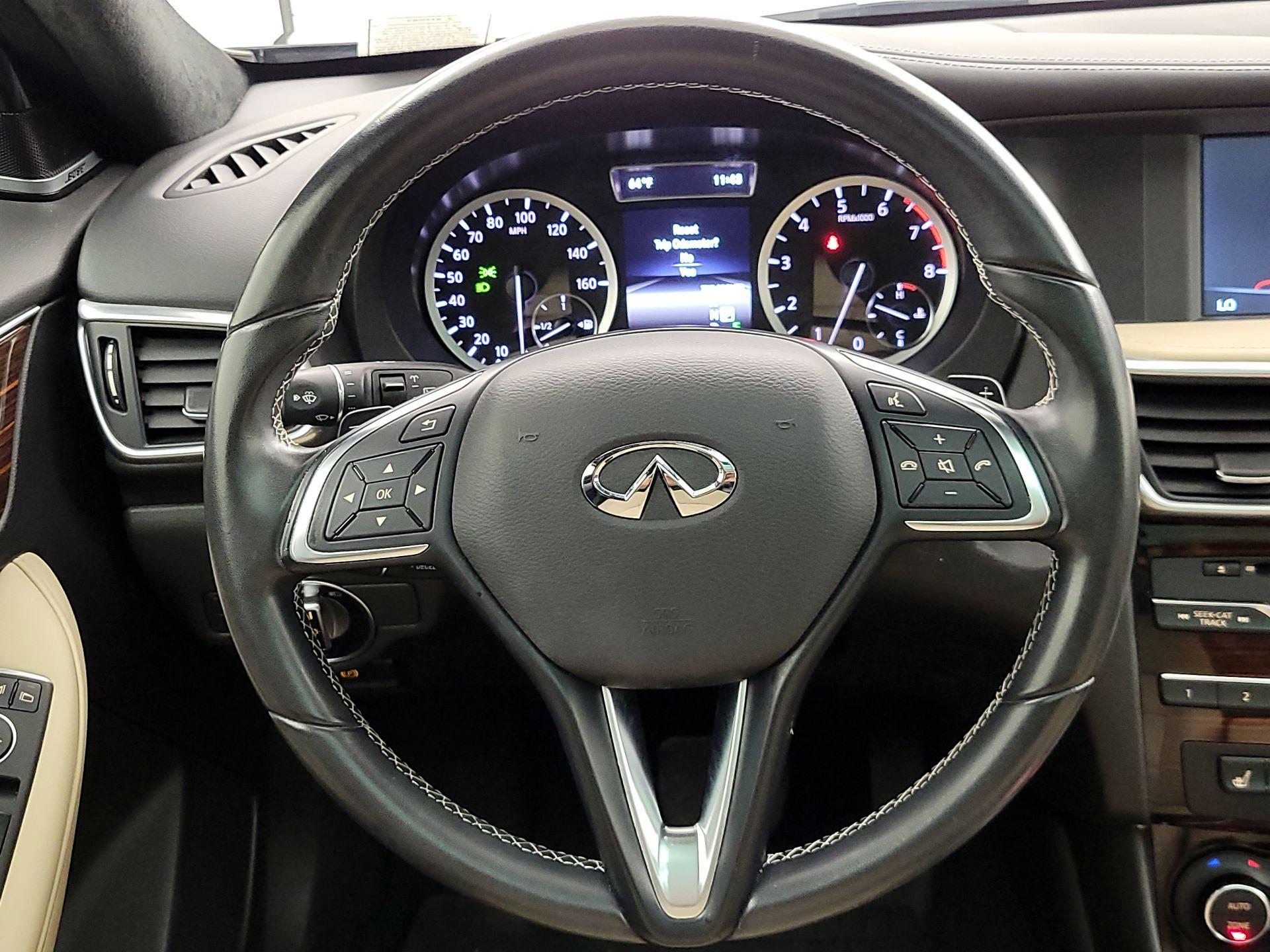 Thumbnail: 2018 INFINITI QX30 - 10