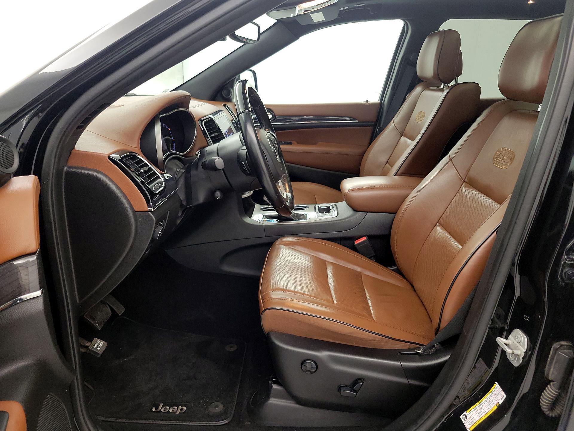 Thumbnail: 2020 Jeep Grand Cherokee - 11