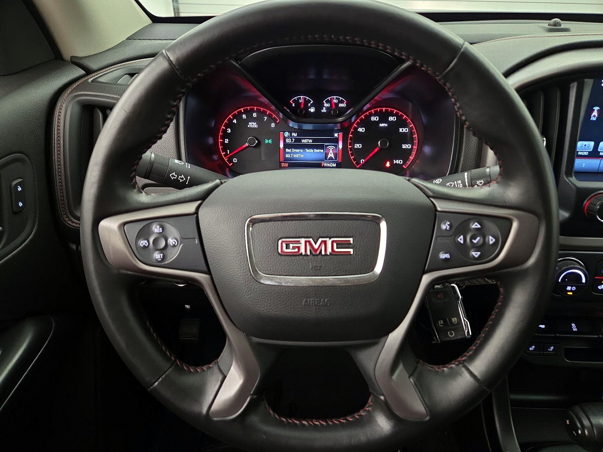 Thumbnail: 2016 GMC Canyon - 10