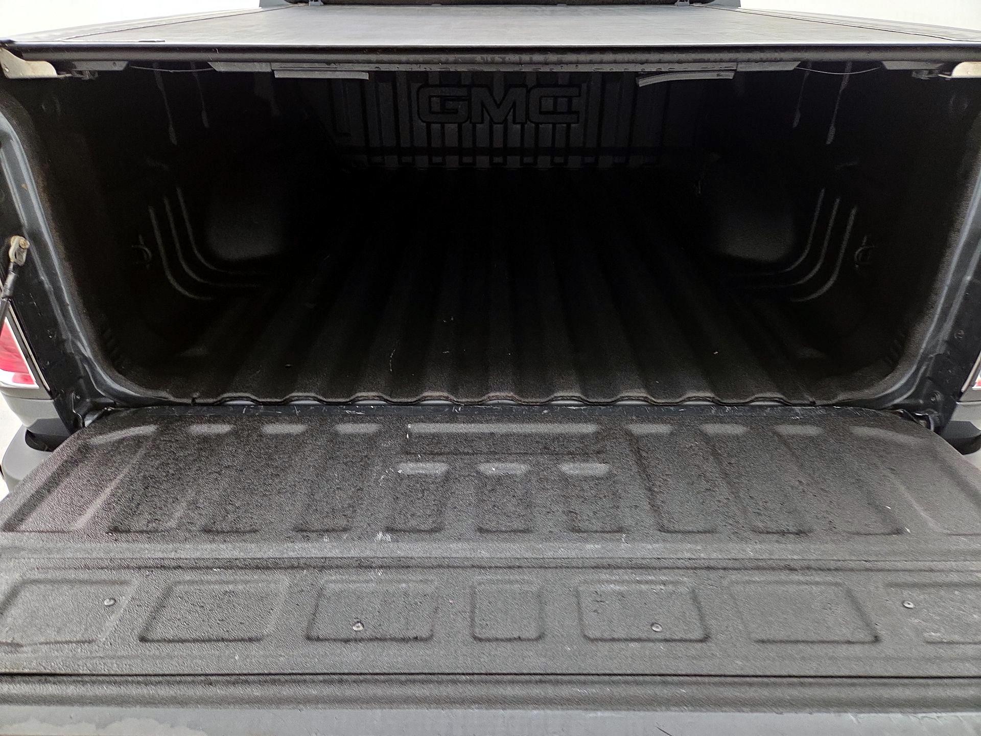 Thumbnail: 2016 GMC Canyon - 20