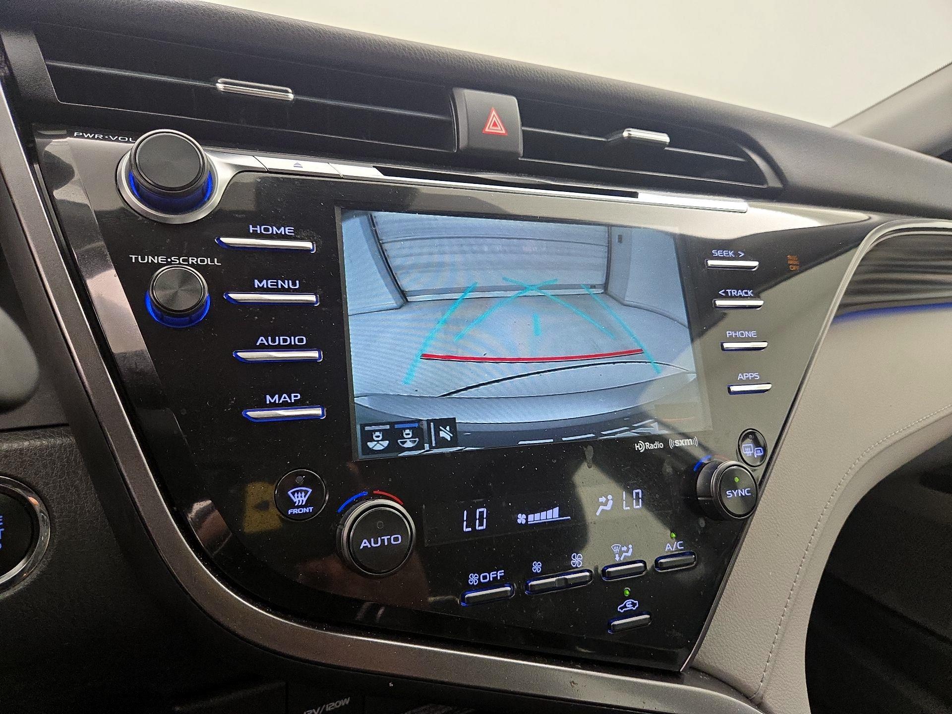 Thumbnail: 2019 Toyota Camry - 14