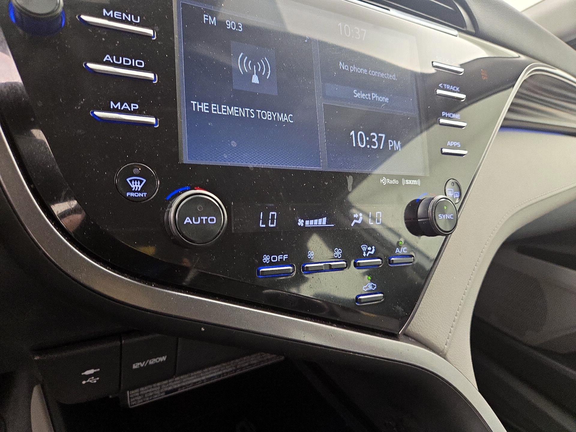 Thumbnail: 2019 Toyota Camry - 16