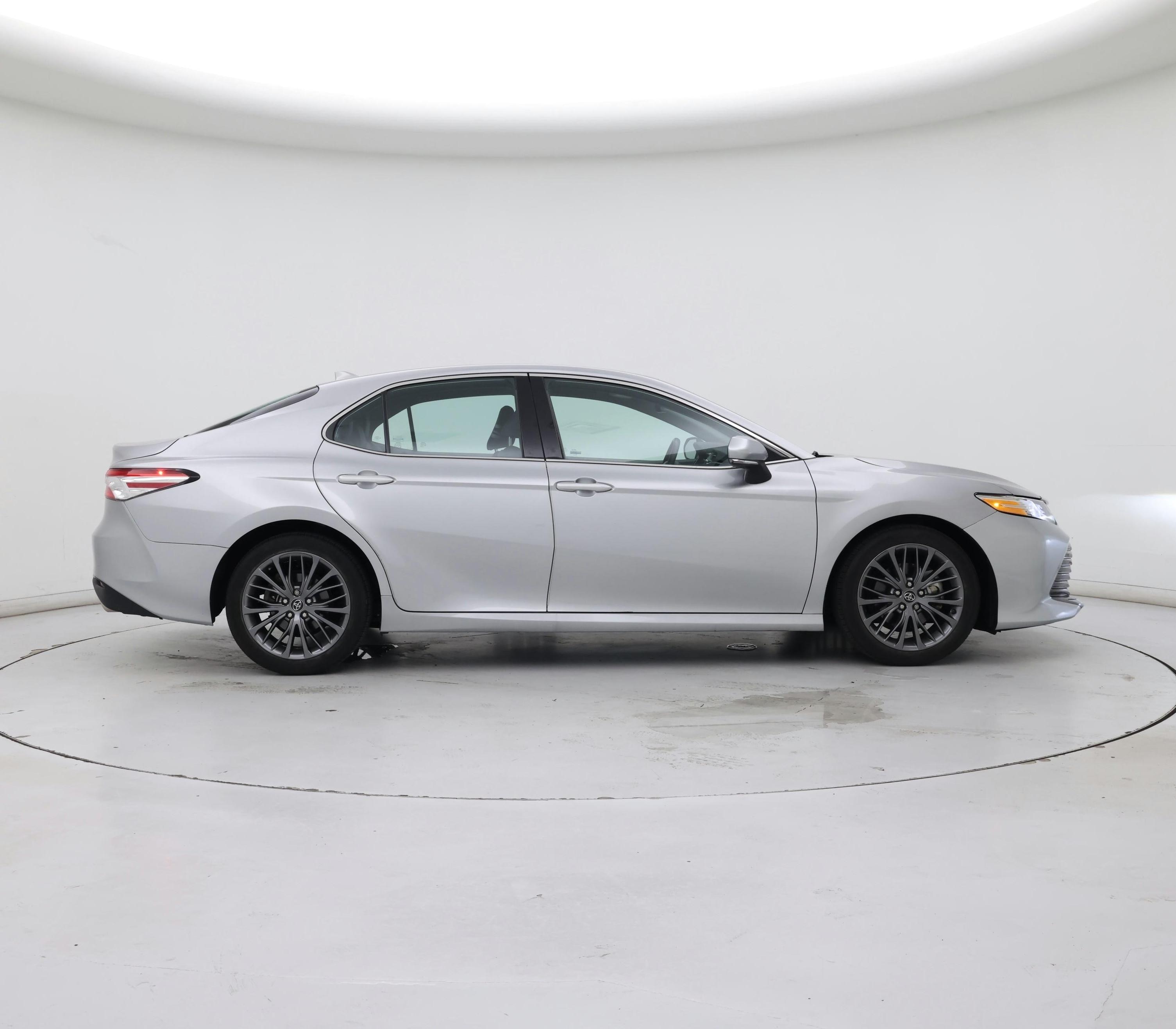 Thumbnail: 2019 Toyota Camry - 7