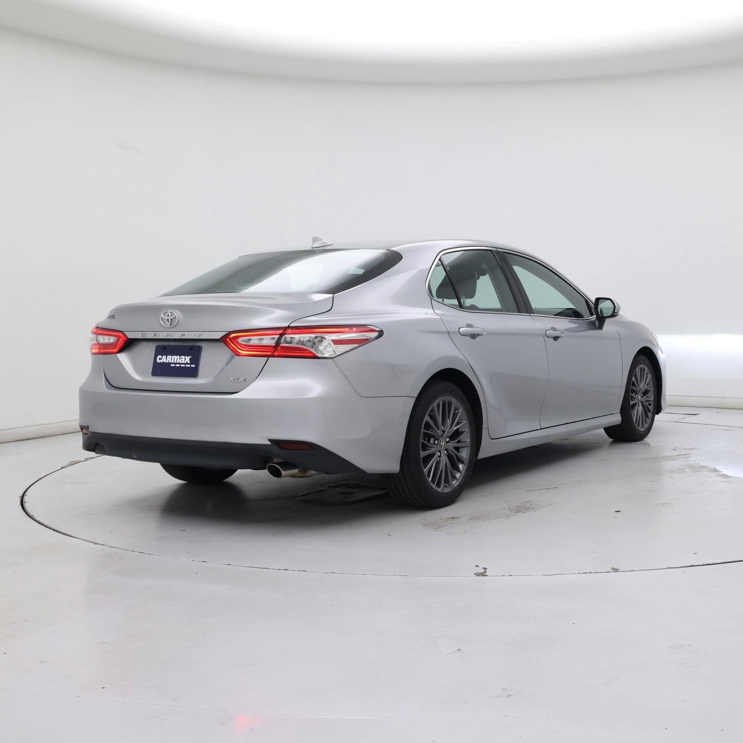 Thumbnail: 2019 Toyota Camry - 8