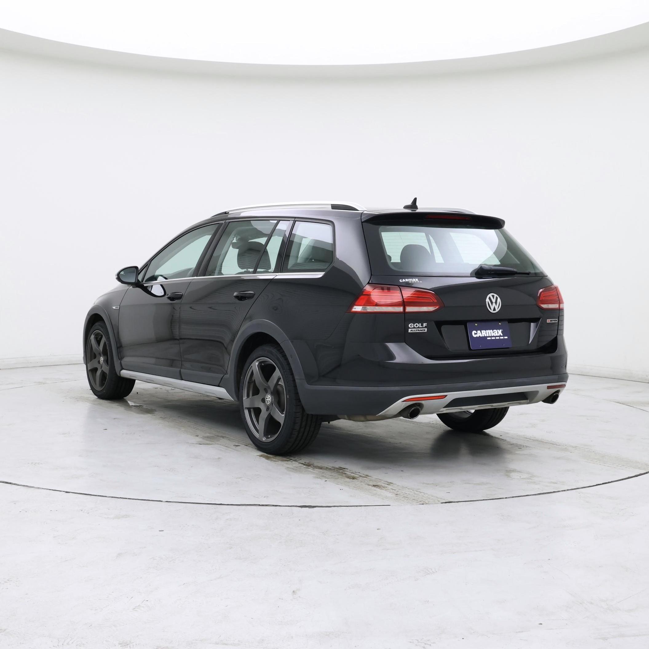 Thumbnail: 2019 Volkswagen Golf - 2