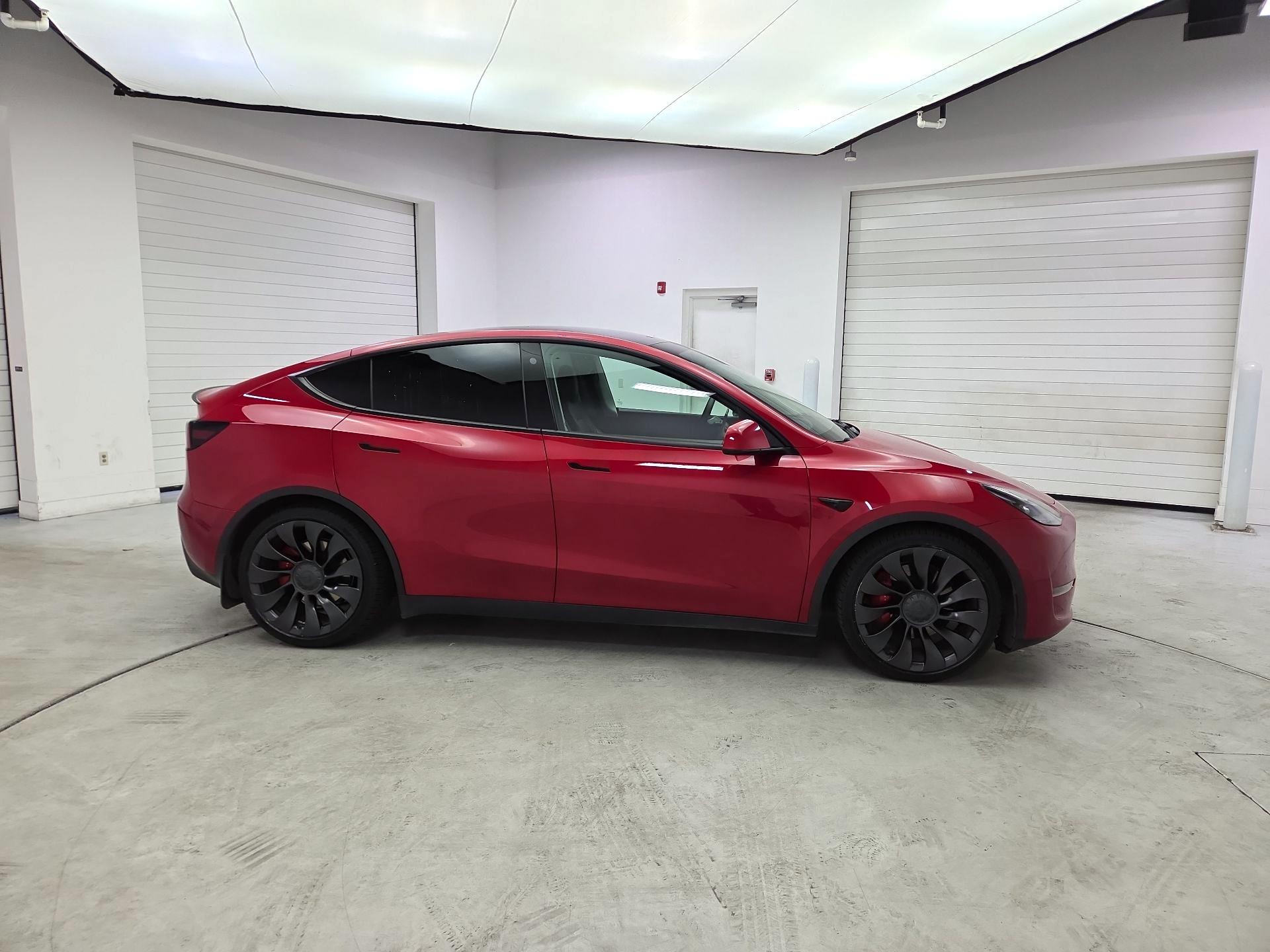 Thumbnail: 2022 Tesla Model Y - 4