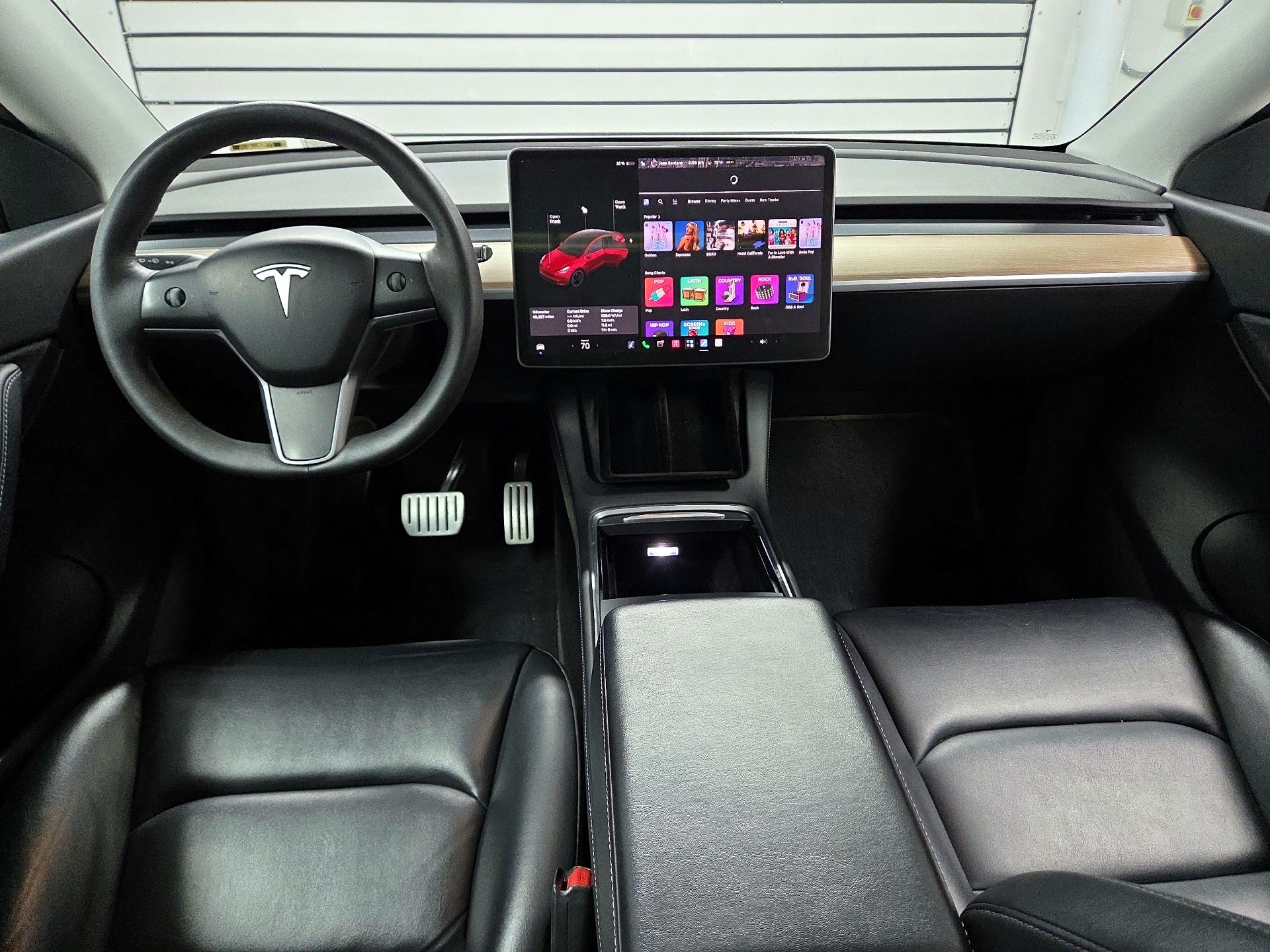 Thumbnail: 2022 Tesla Model Y - 8