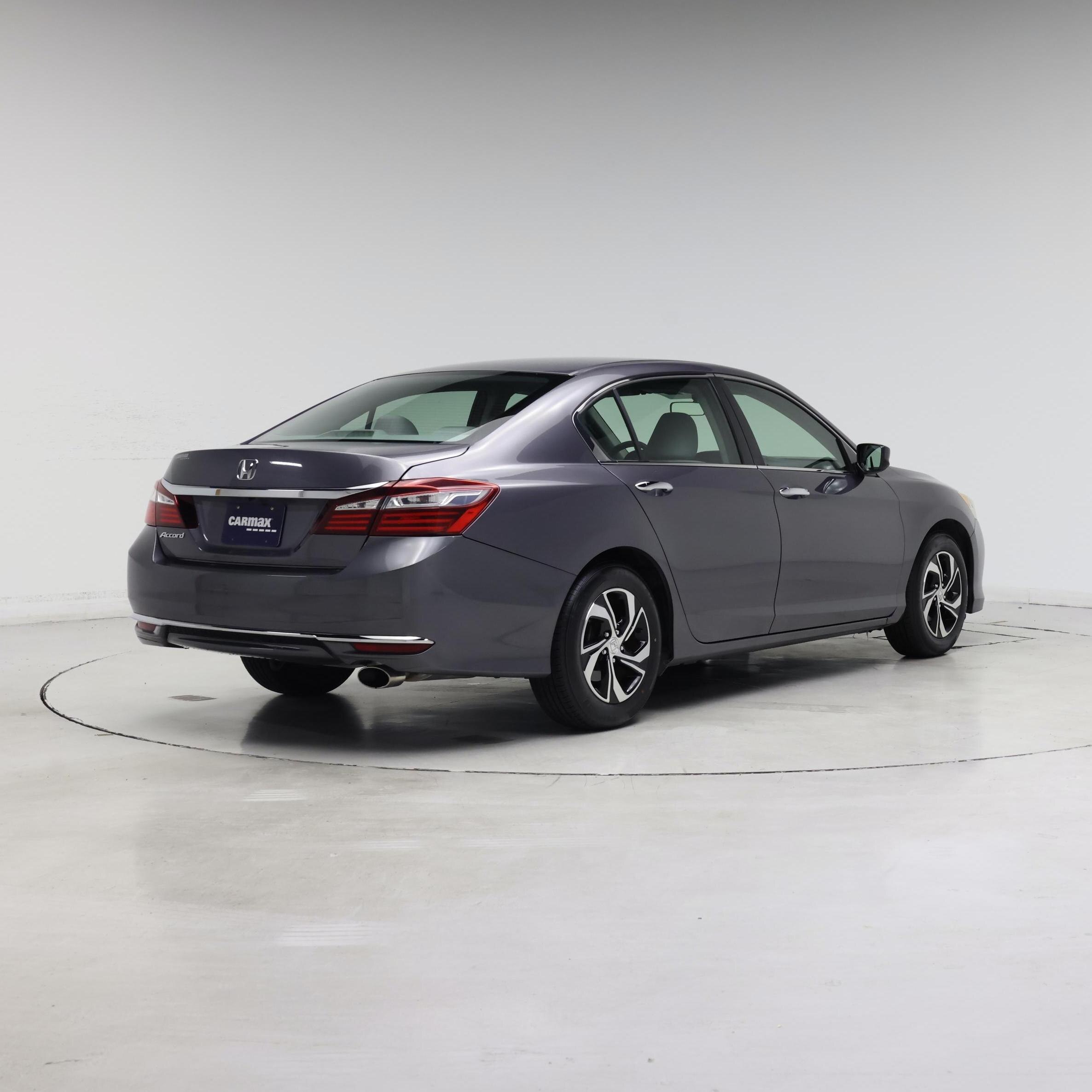 Thumbnail: 2017 Honda Accord - 8