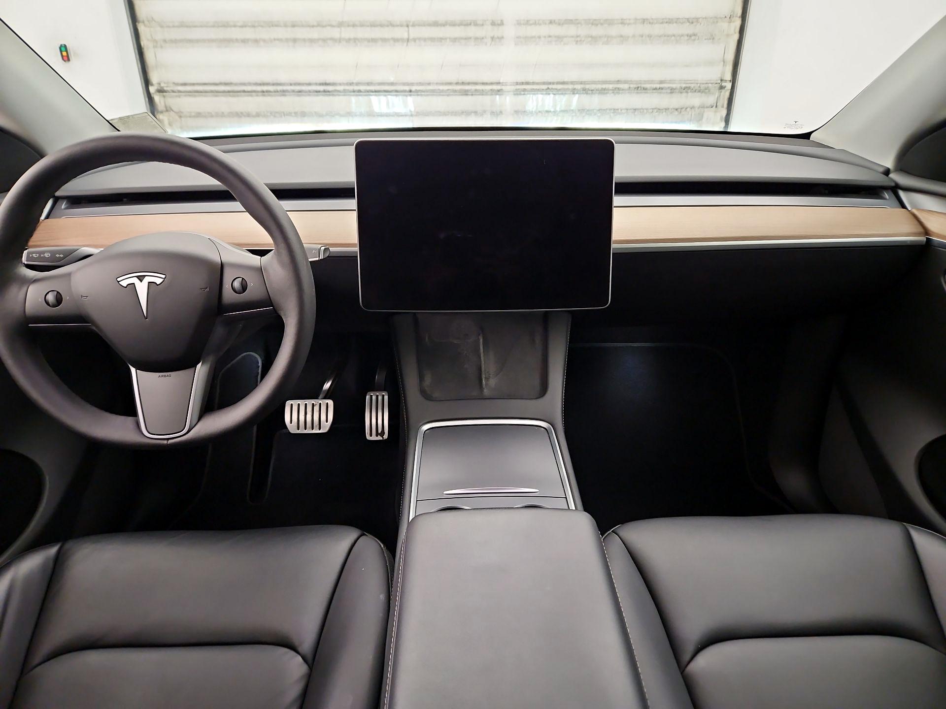 Thumbnail: 2022 Tesla Model Y - 9