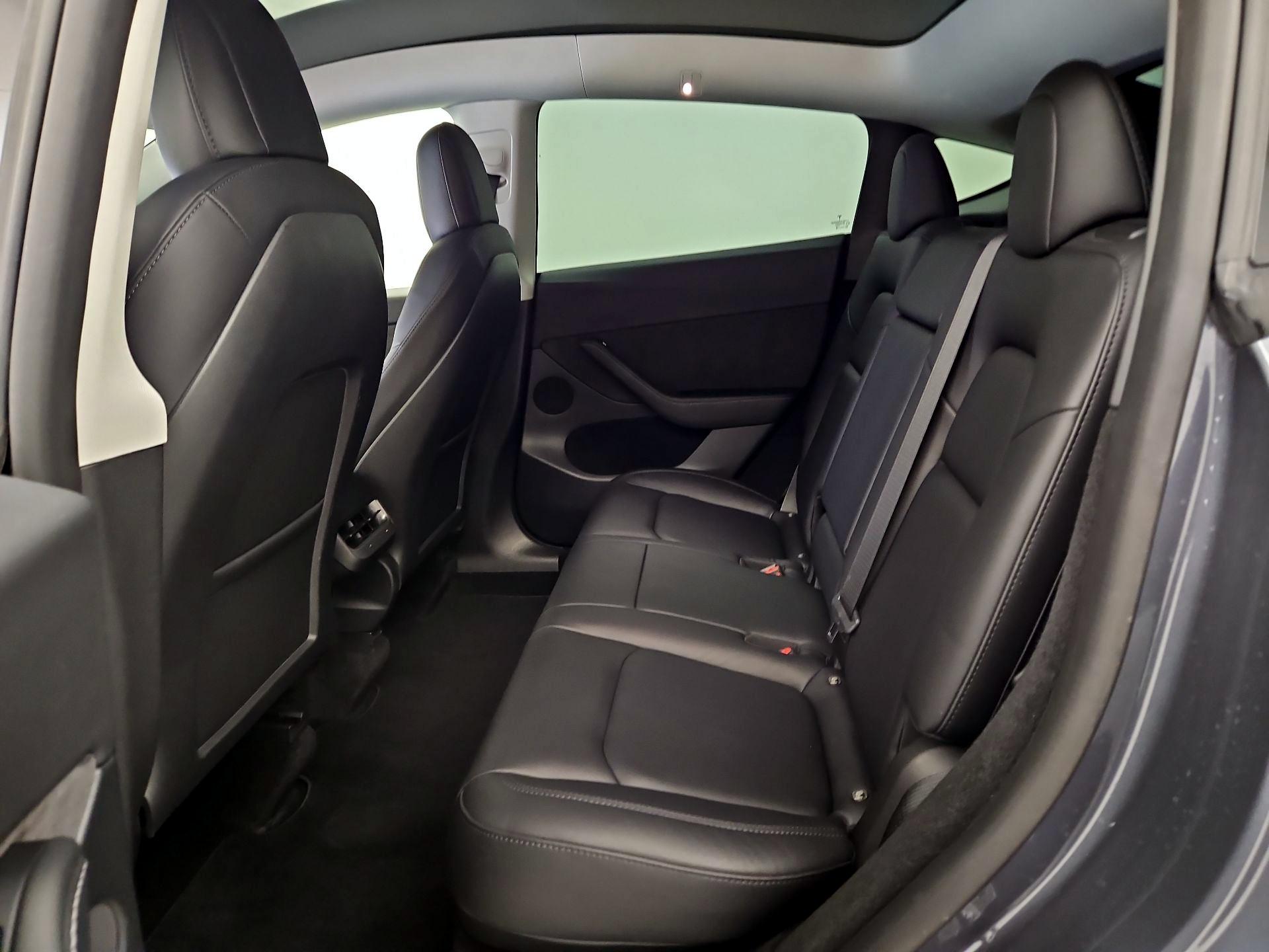 Thumbnail: 2022 Tesla Model Y - 19