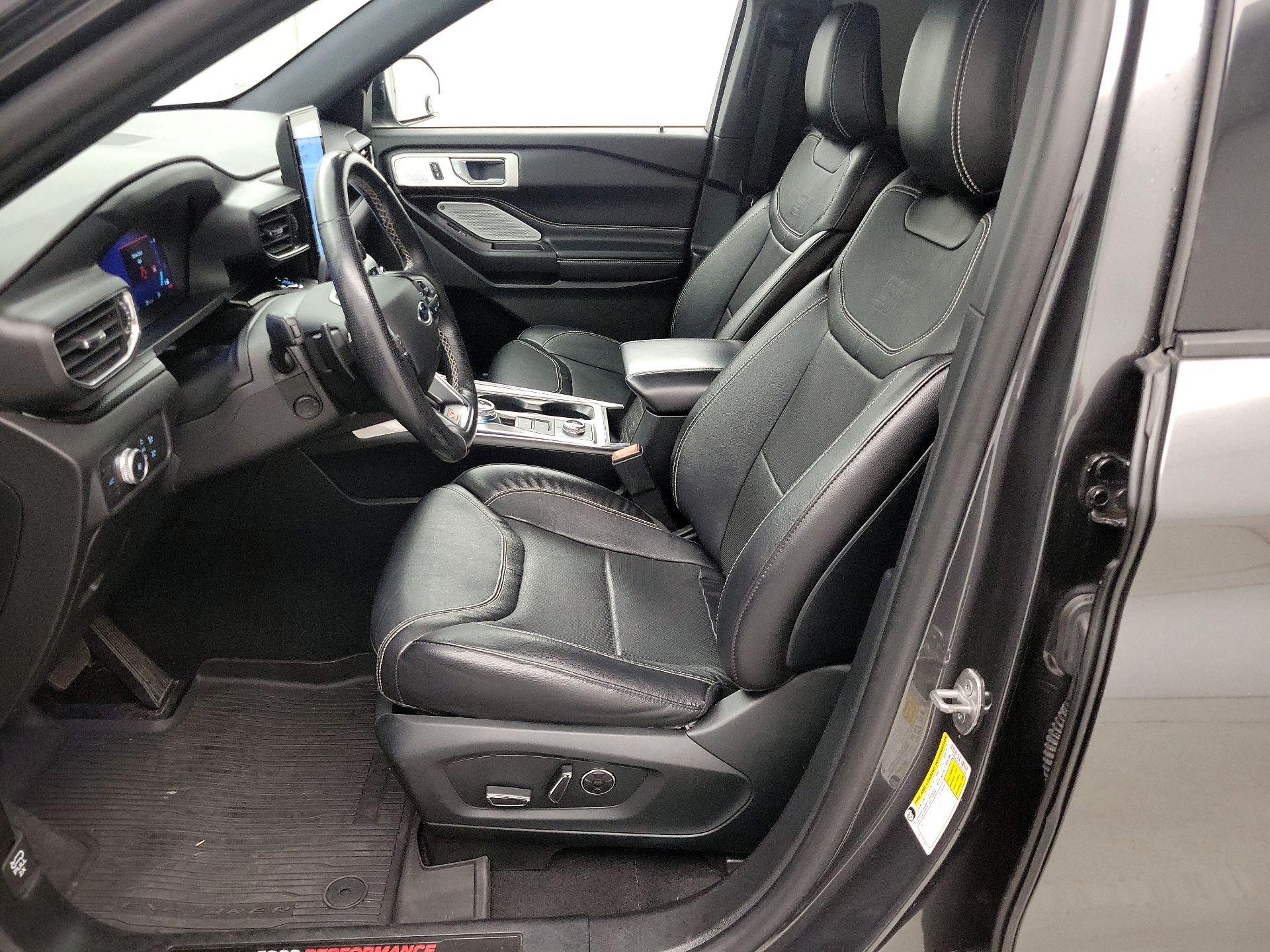 Thumbnail: 2020 Ford Explorer - 11