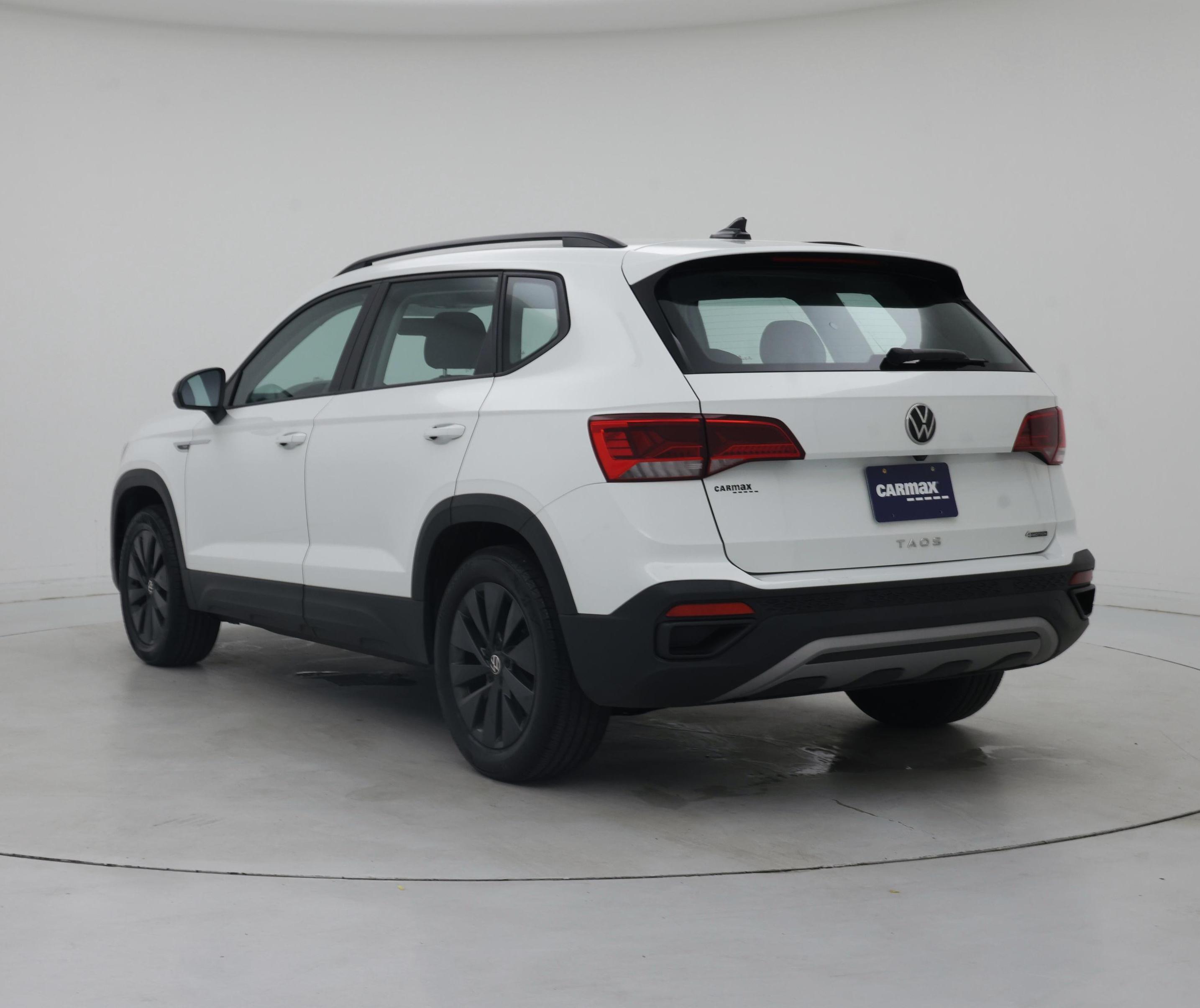 Thumbnail: 2022 Volkswagen Taos - 2