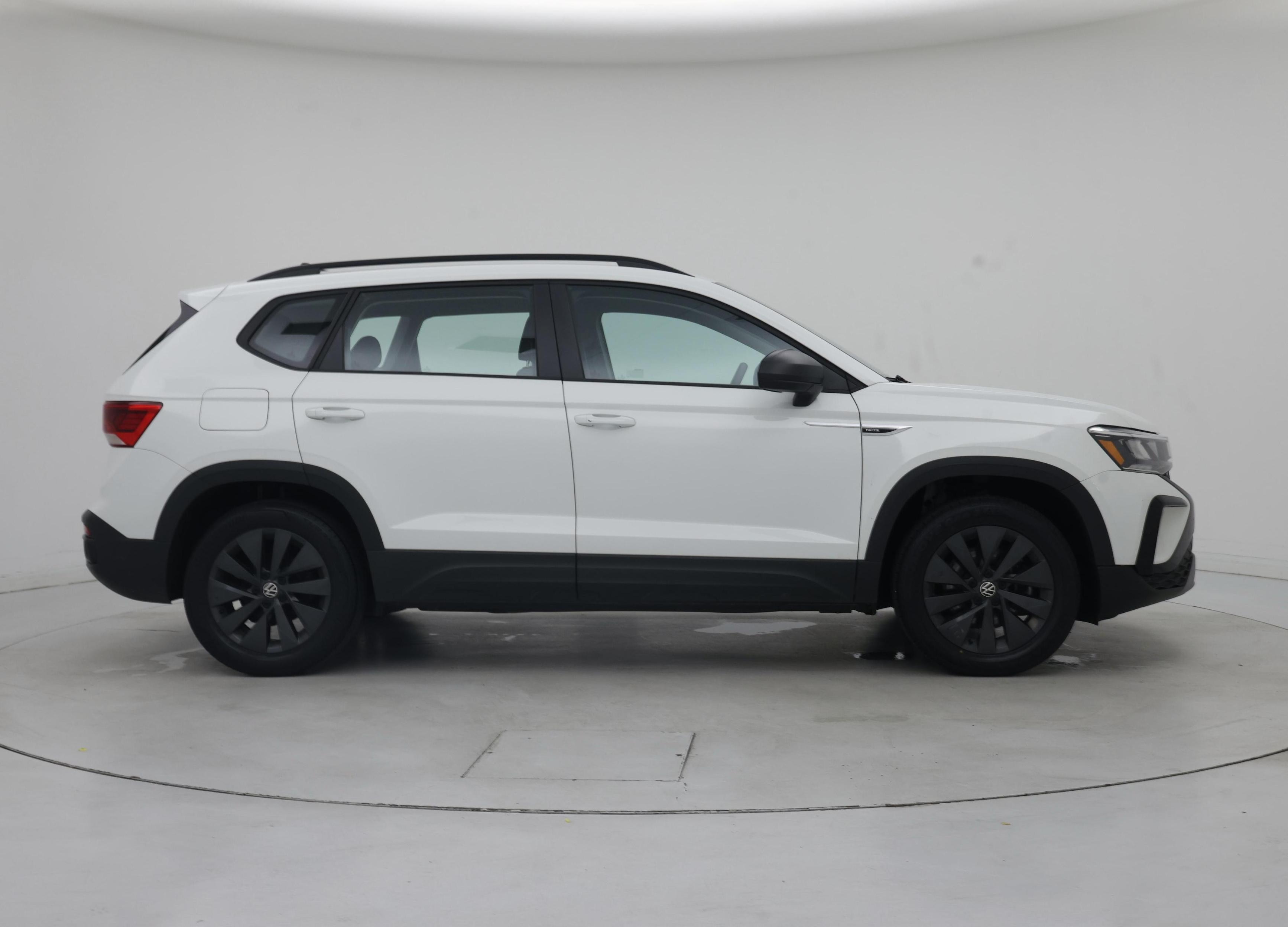 Thumbnail: 2022 Volkswagen Taos - 7