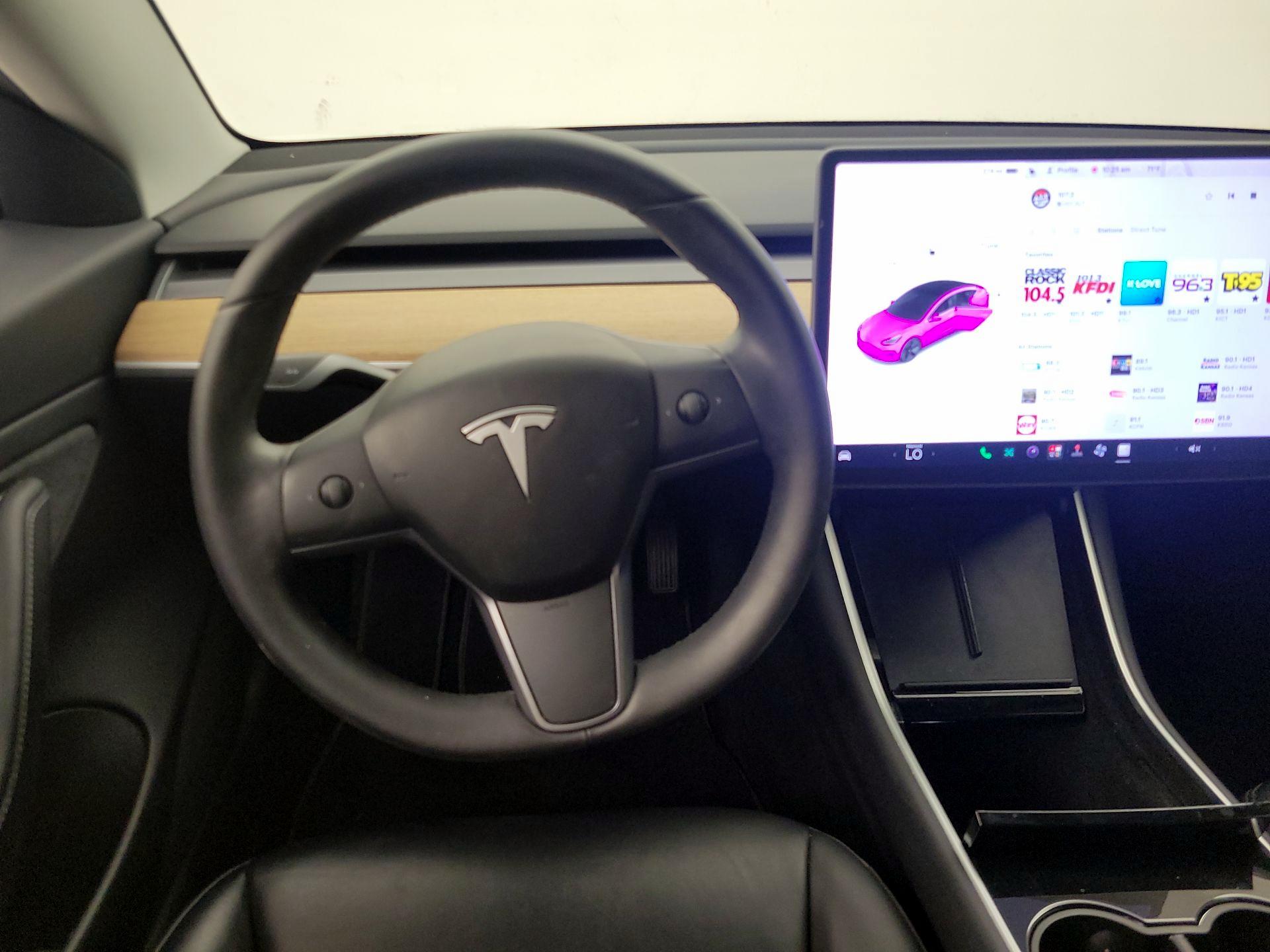 Thumbnail: 2020 Tesla Model 3 - 10