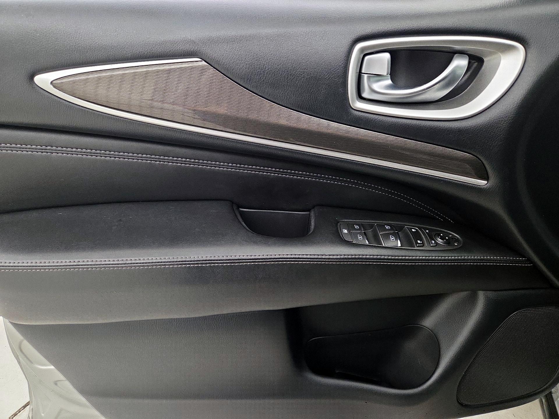 Thumbnail: 2019 INFINITI QX60 - 12