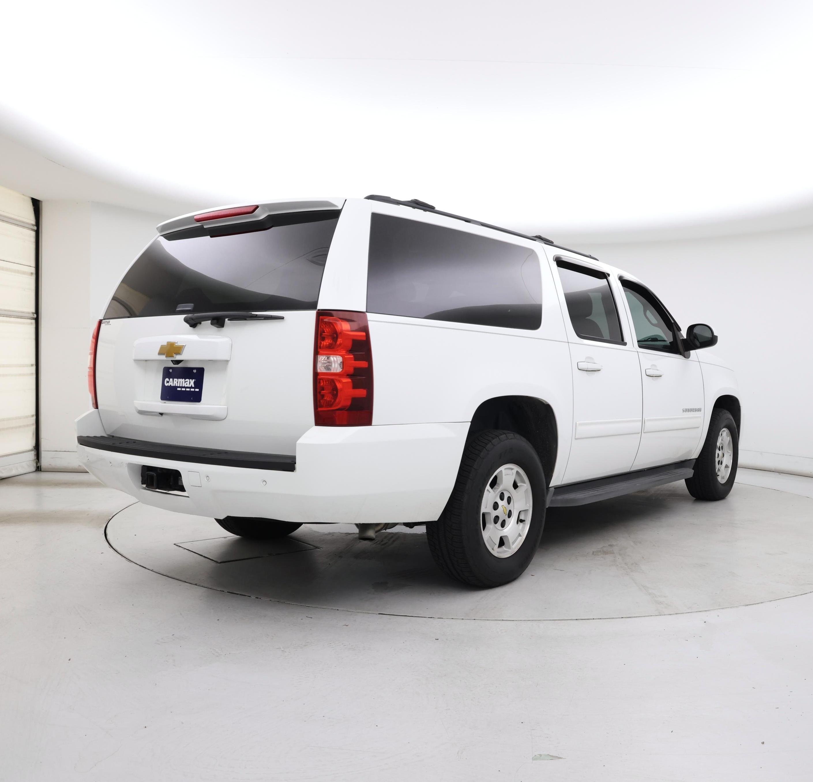 Thumbnail: 2014 Chevrolet Suburban - 8