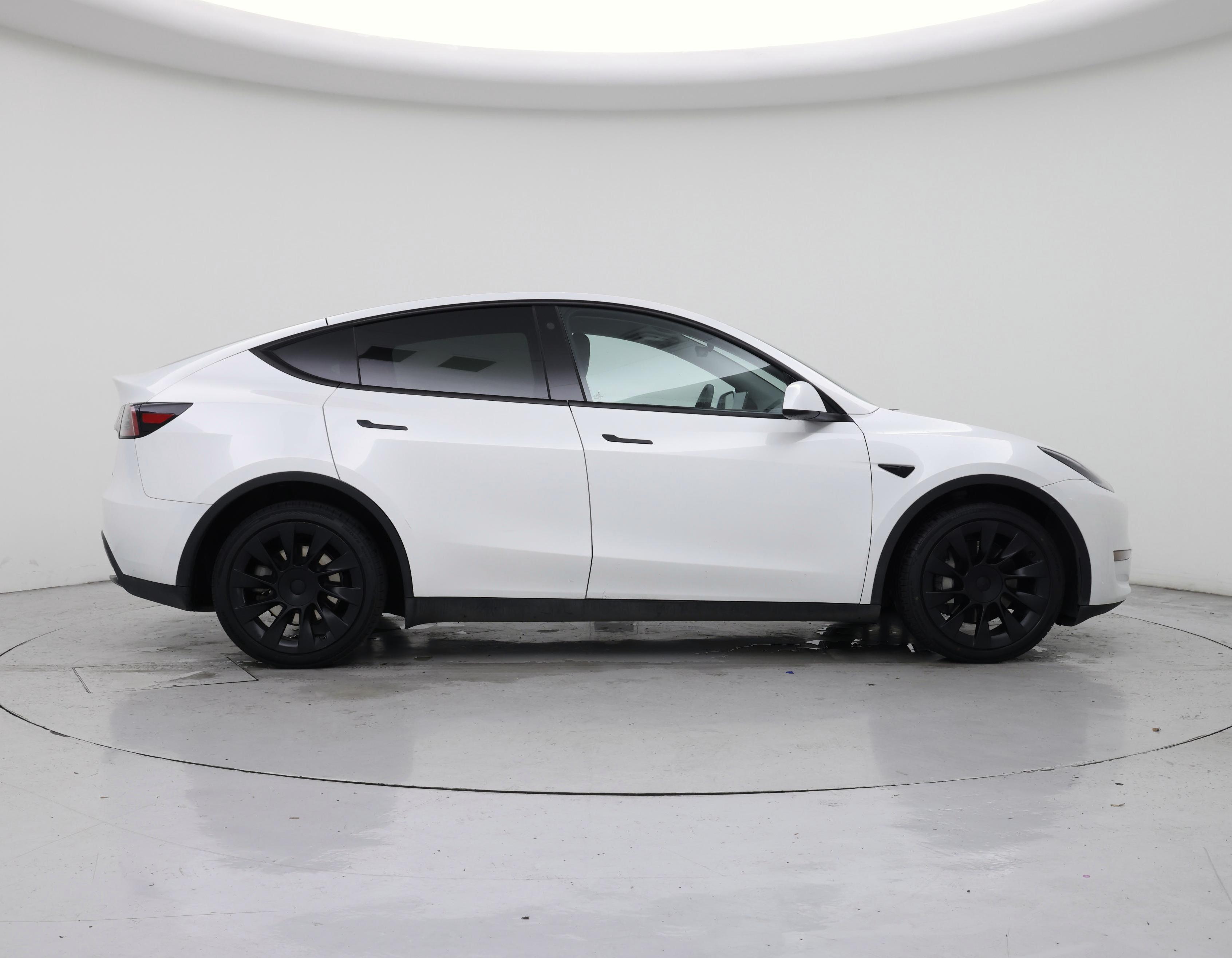 Thumbnail: 2023 Tesla Model Y - 7