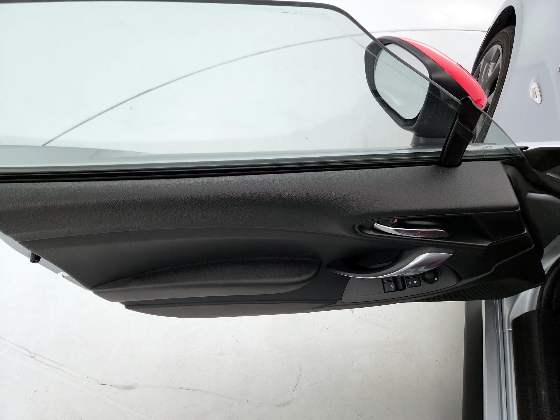 Thumbnail: 2020 Fiat 124 Spider - 12