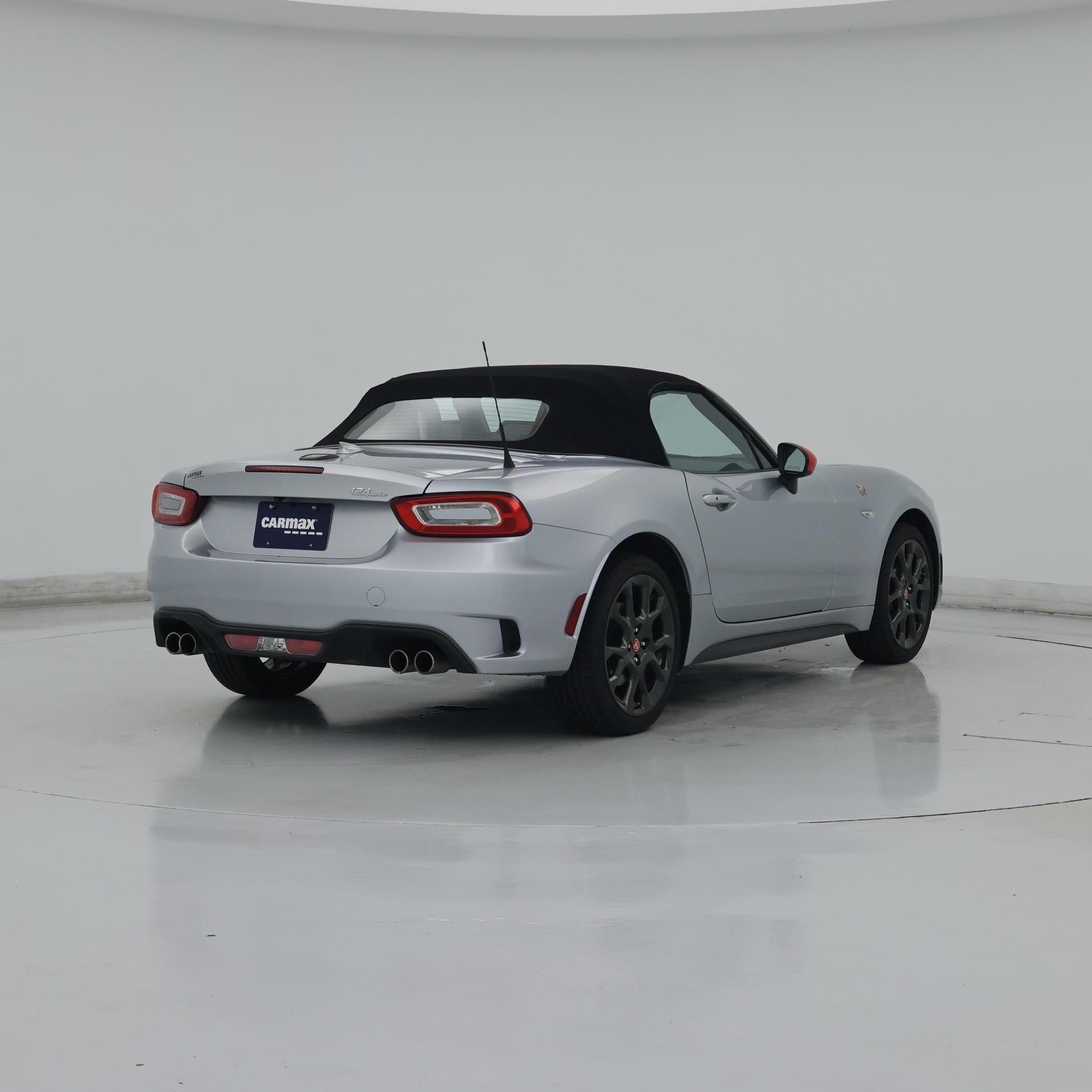 Thumbnail: 2020 Fiat 124 Spider - 8