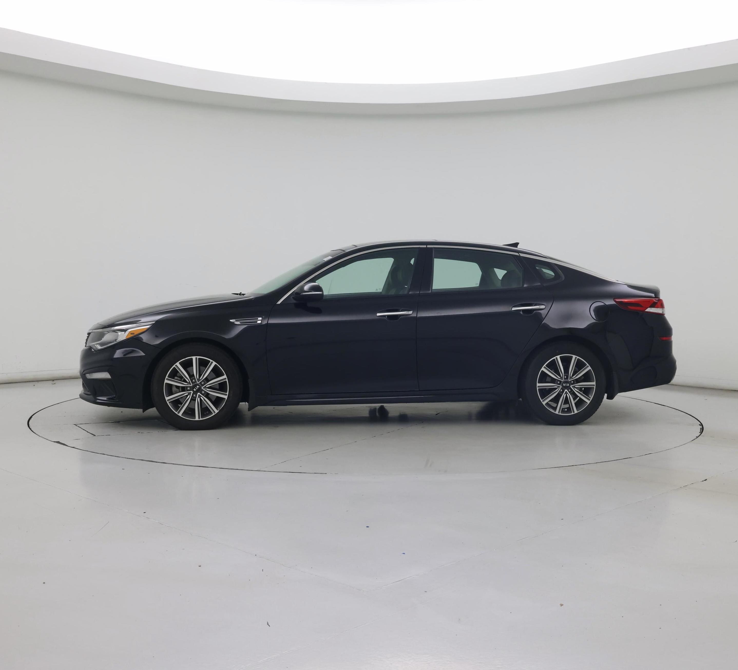 Thumbnail: 2019 Kia Optima - 3