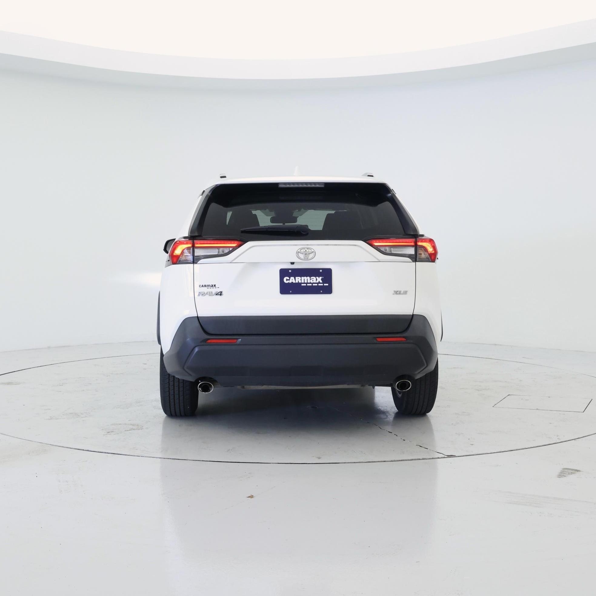 Thumbnail: 2019 Toyota RAV4 - 6