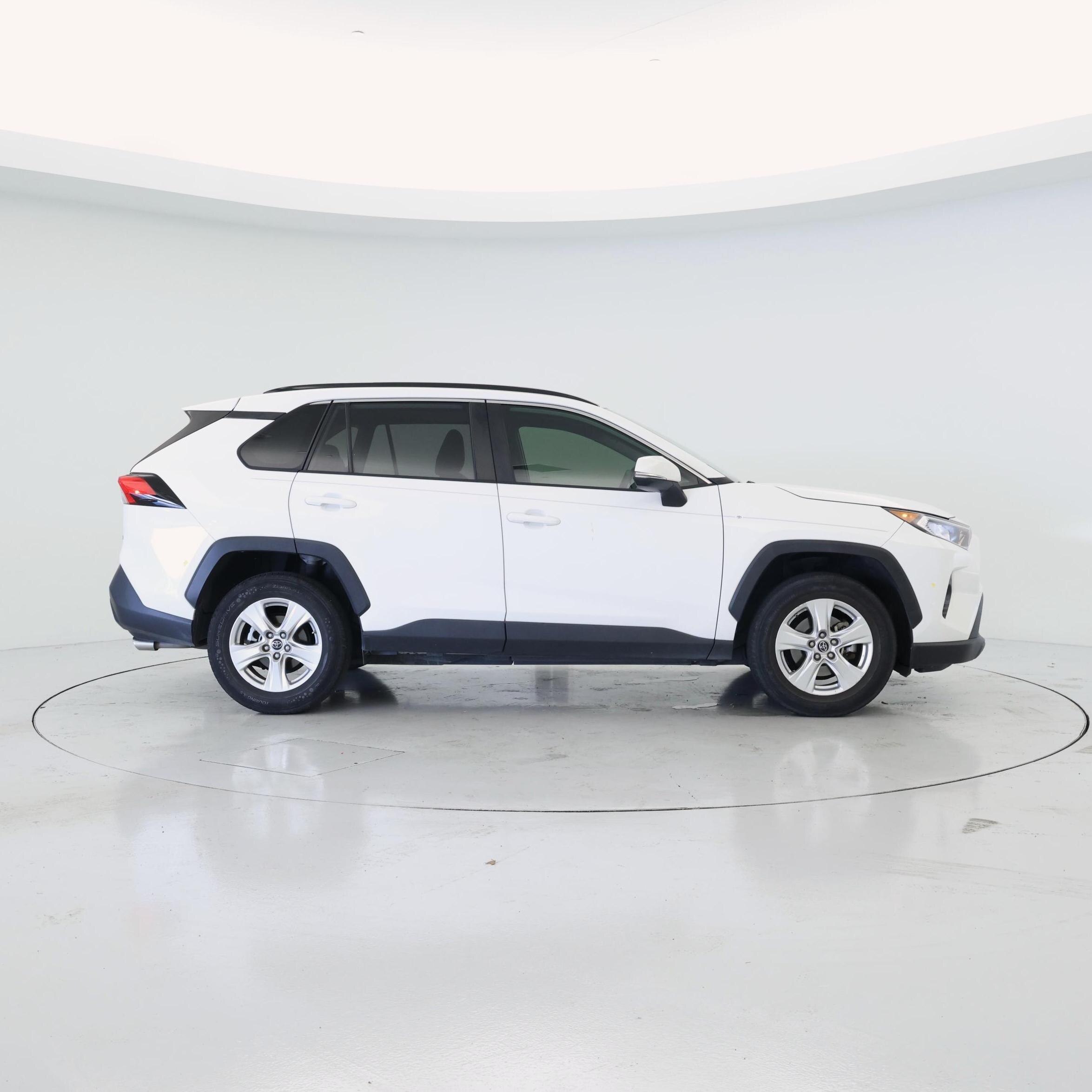 Thumbnail: 2019 Toyota RAV4 - 7