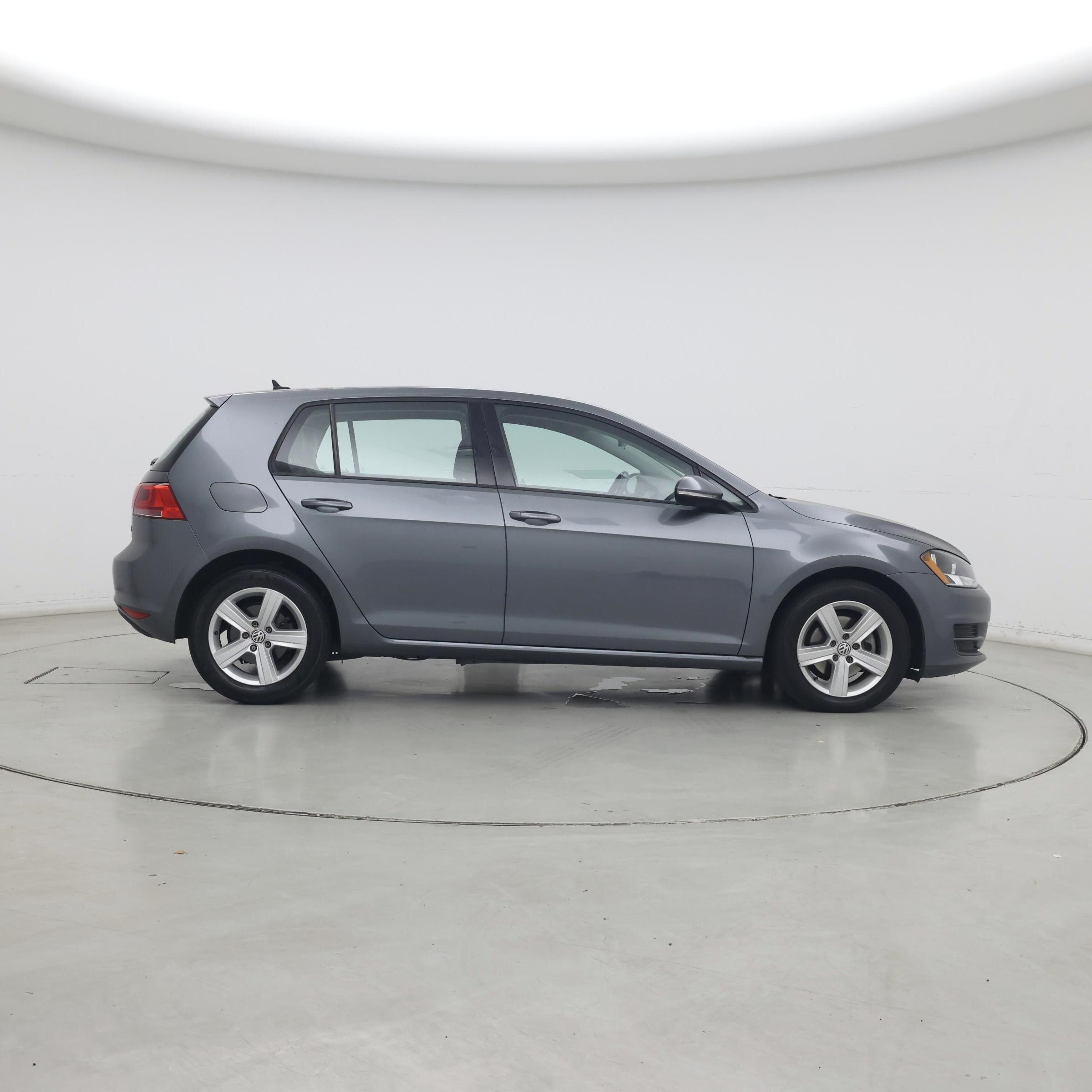 Thumbnail: 2017 Volkswagen Golf - 7