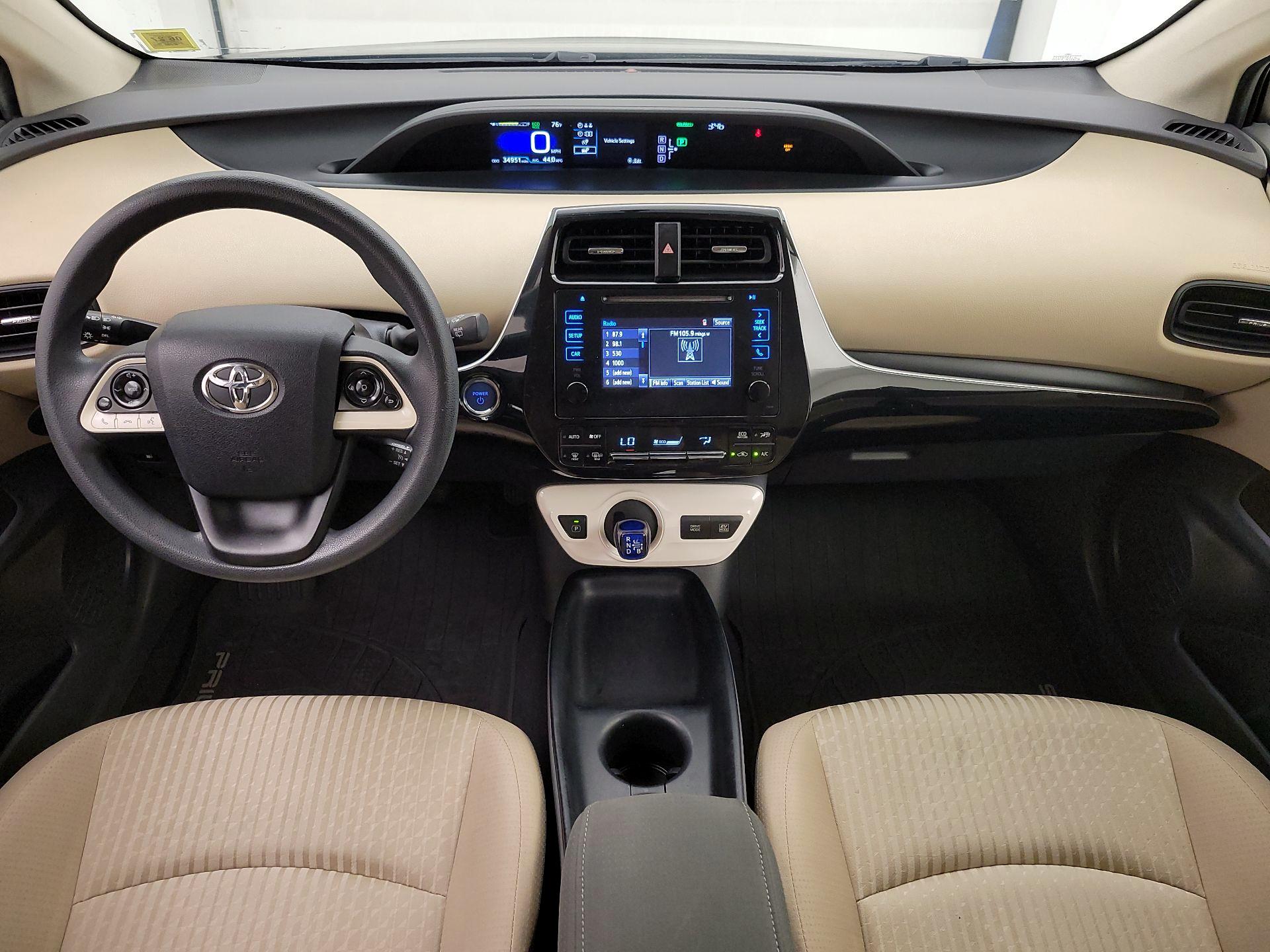 Thumbnail: 2016 Toyota Prius - 9