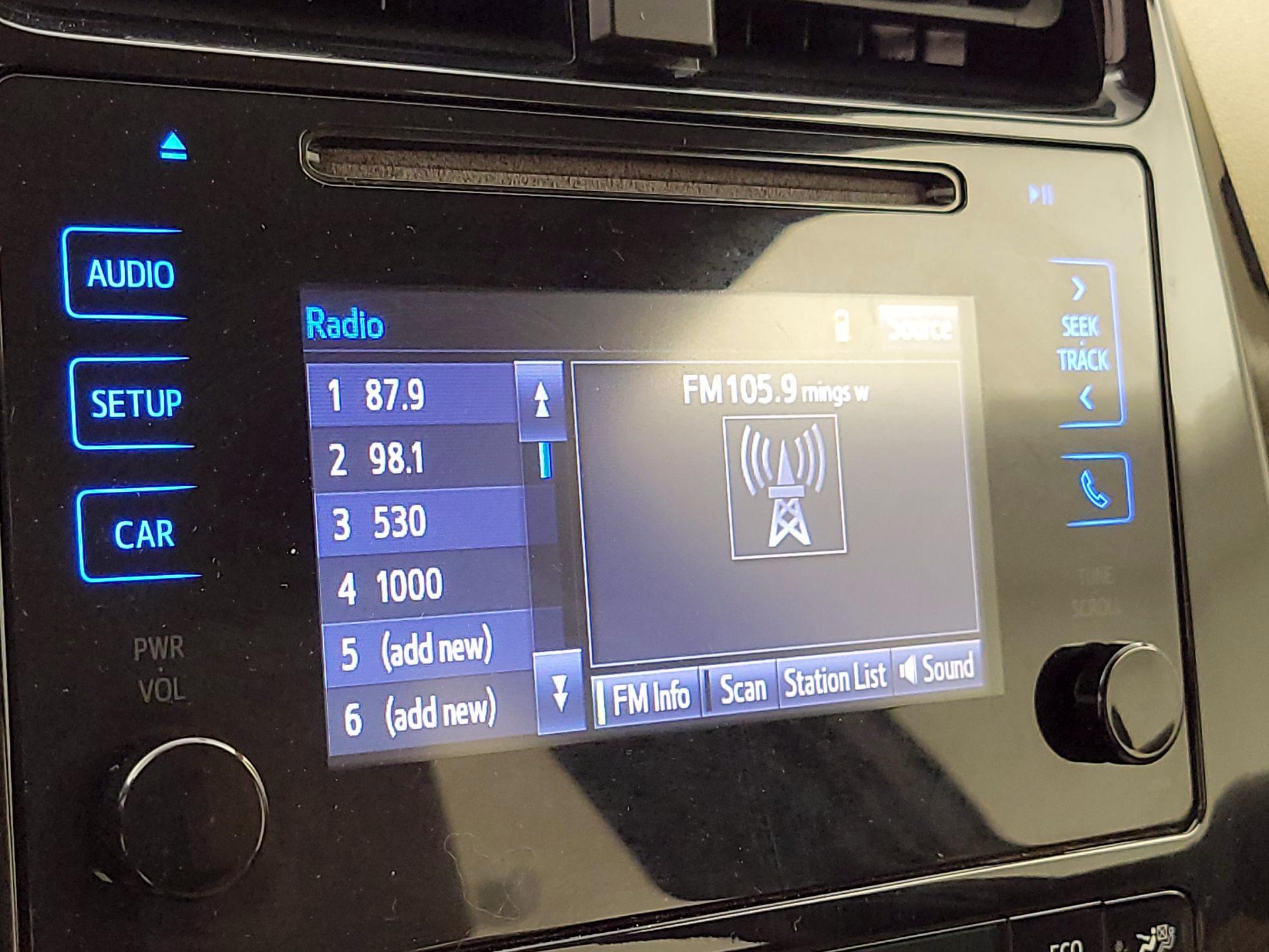 Thumbnail: 2016 Toyota Prius - 15