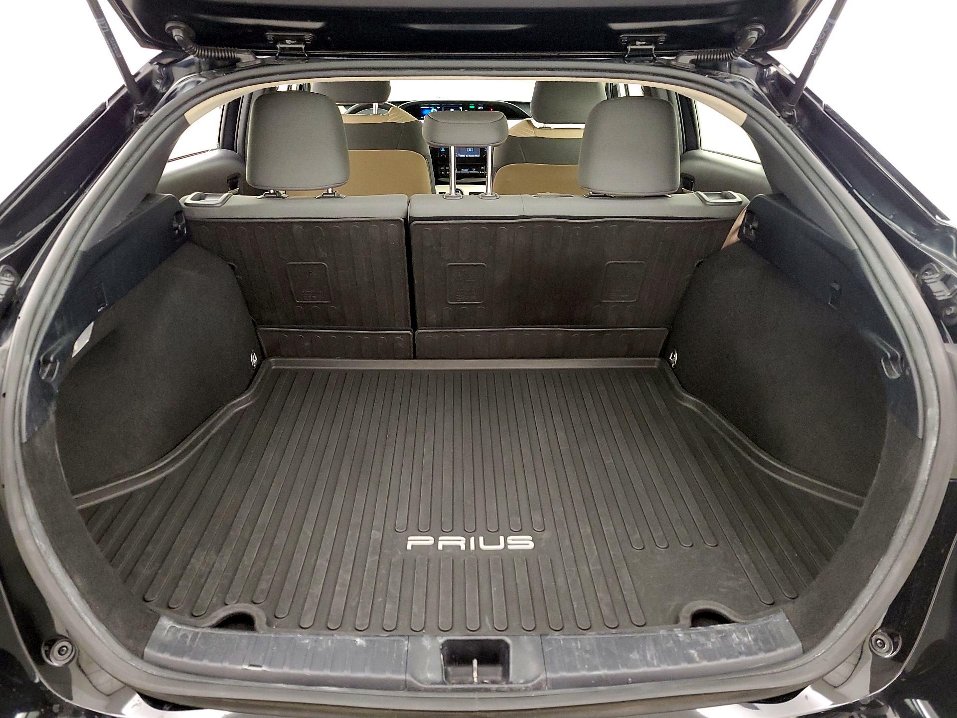 Thumbnail: 2016 Toyota Prius - 20