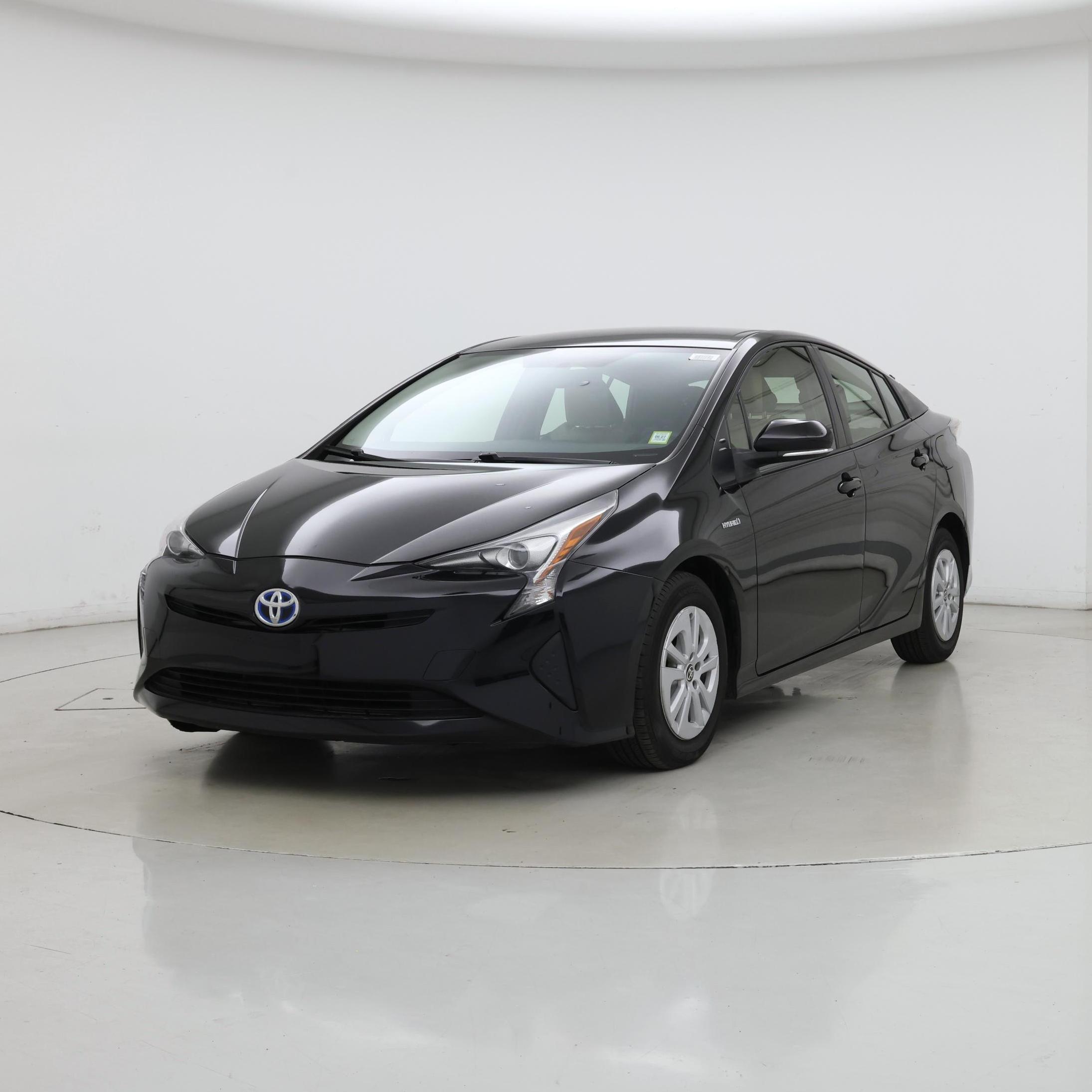 Thumbnail: 2016 Toyota Prius - 4