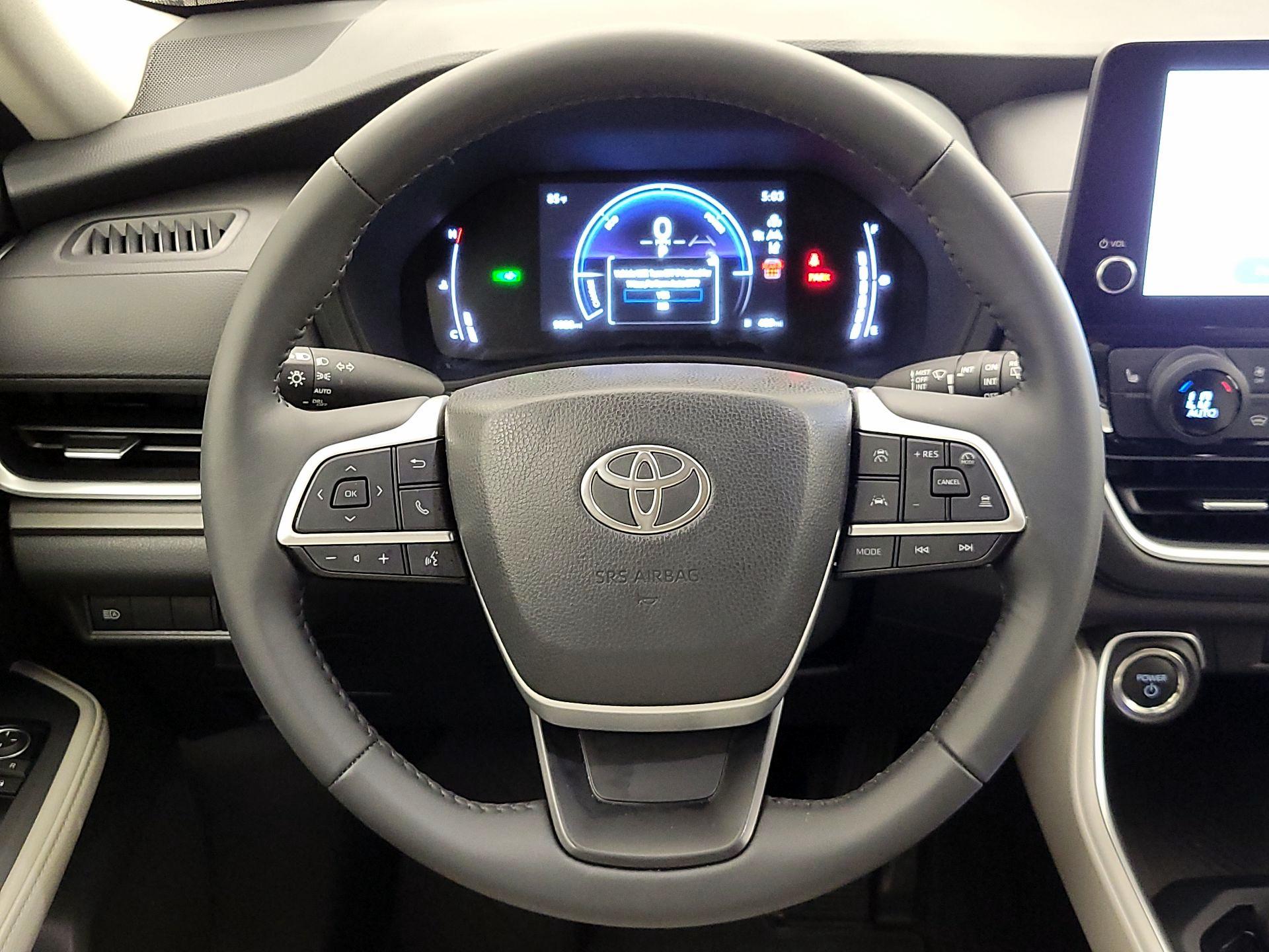 Thumbnail: 2025 Toyota Highlander - 10