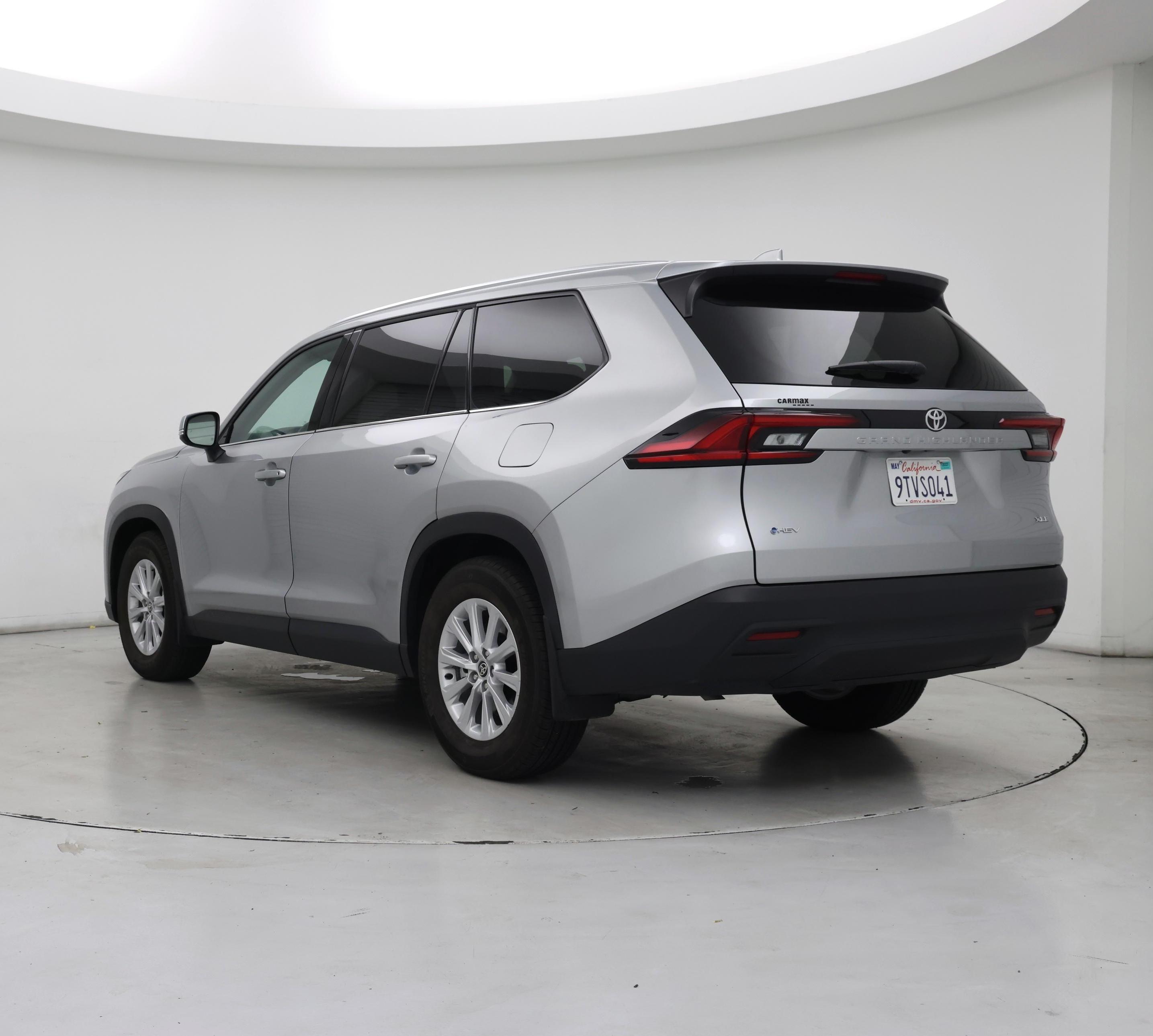 Thumbnail: 2025 Toyota Highlander - 2