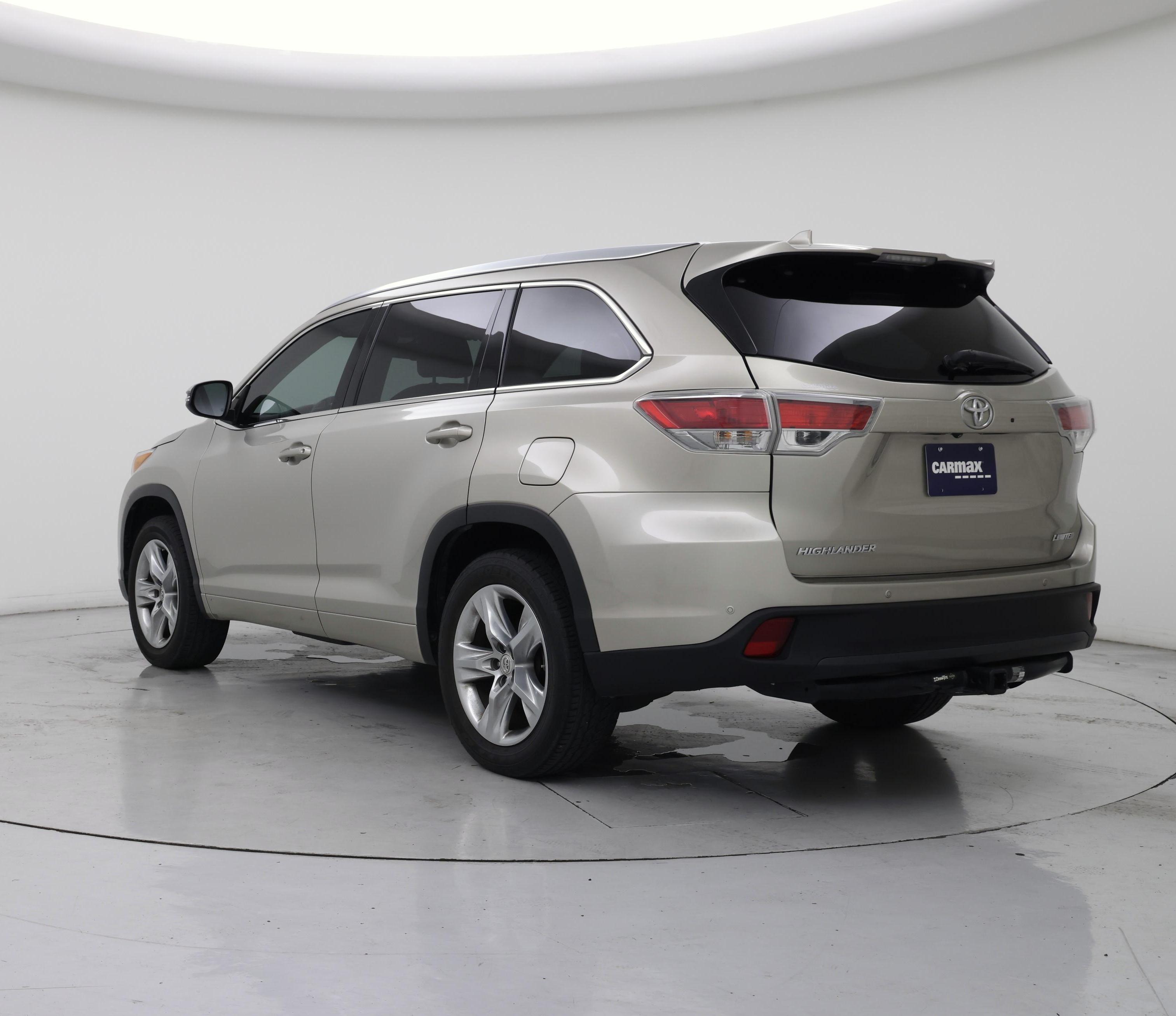 Thumbnail: 2015 Toyota Highlander - 2