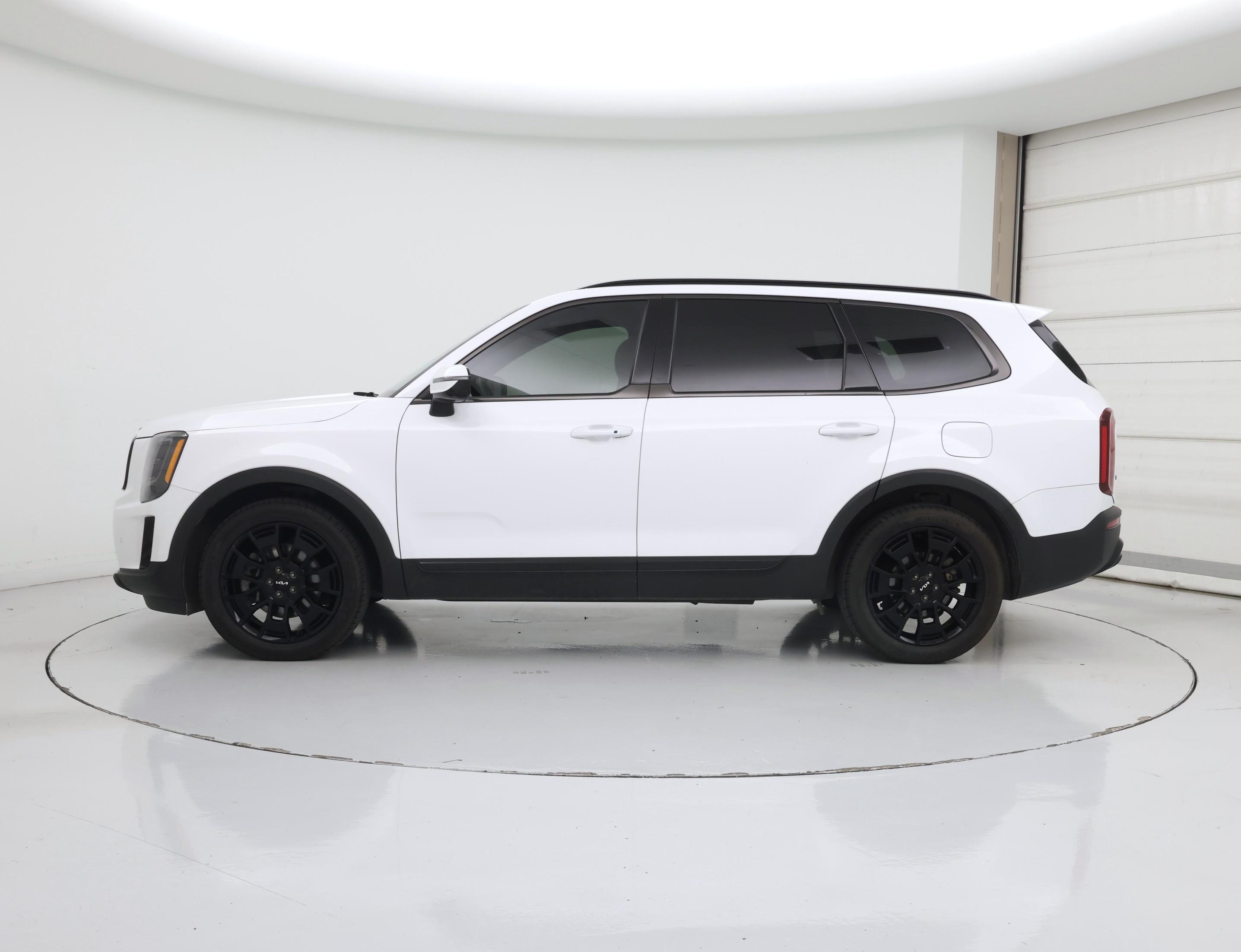 Thumbnail: 2022 Kia Telluride - 3