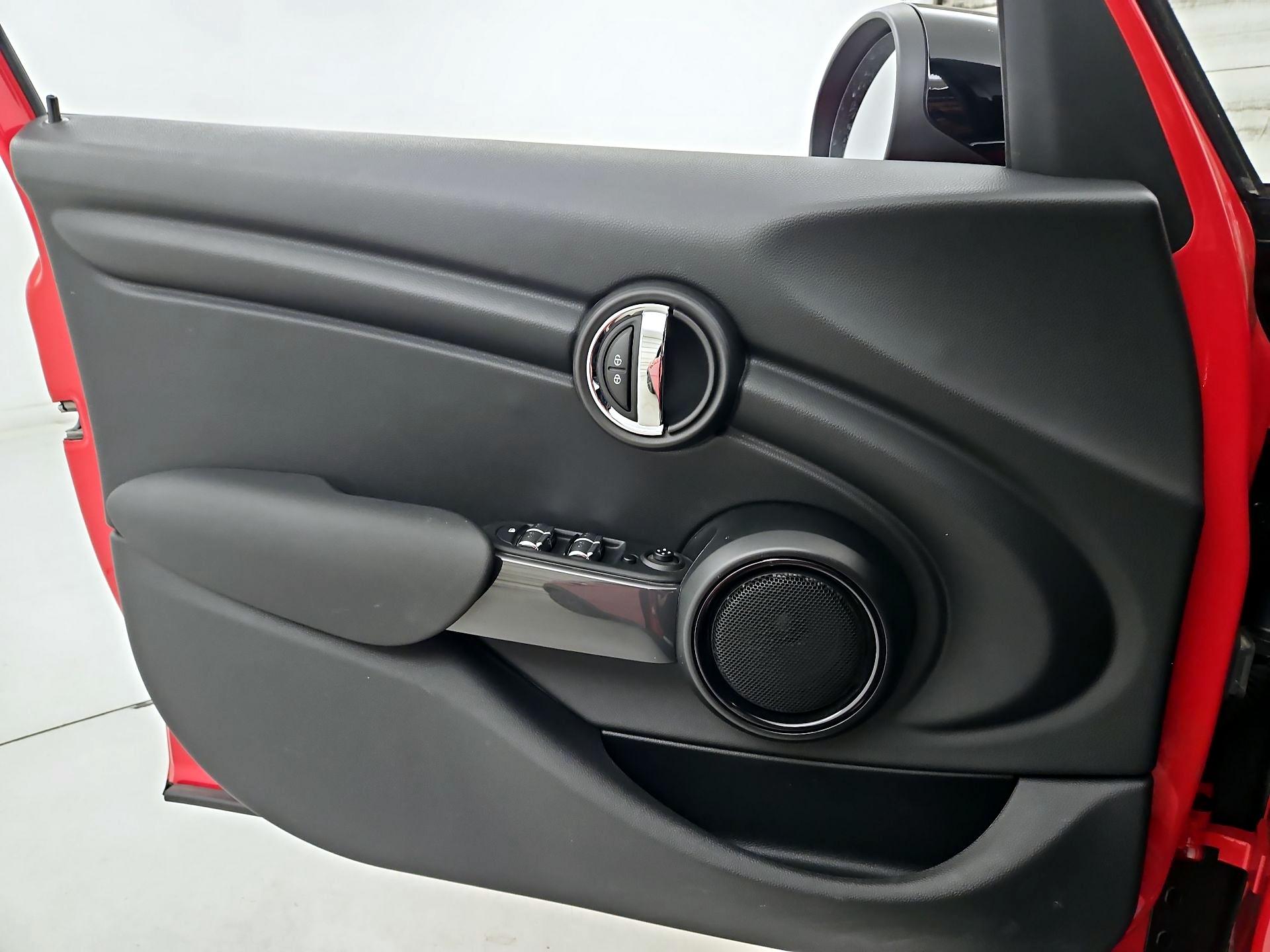 Thumbnail: 2020 MINI Cooper Hardtop - 12