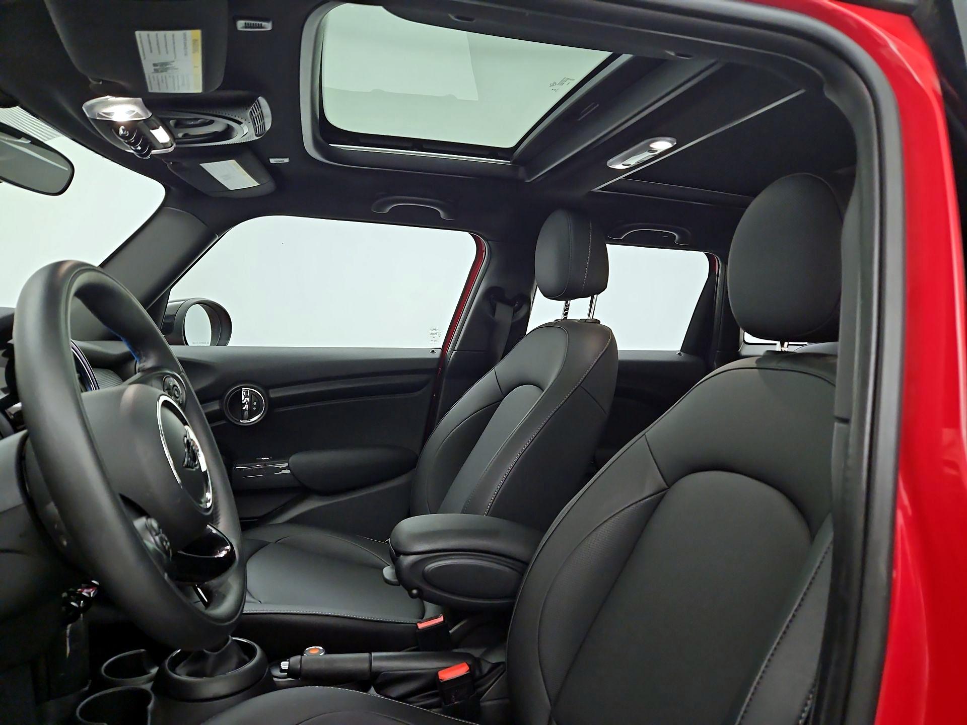 Thumbnail: 2020 MINI Cooper Hardtop - 19