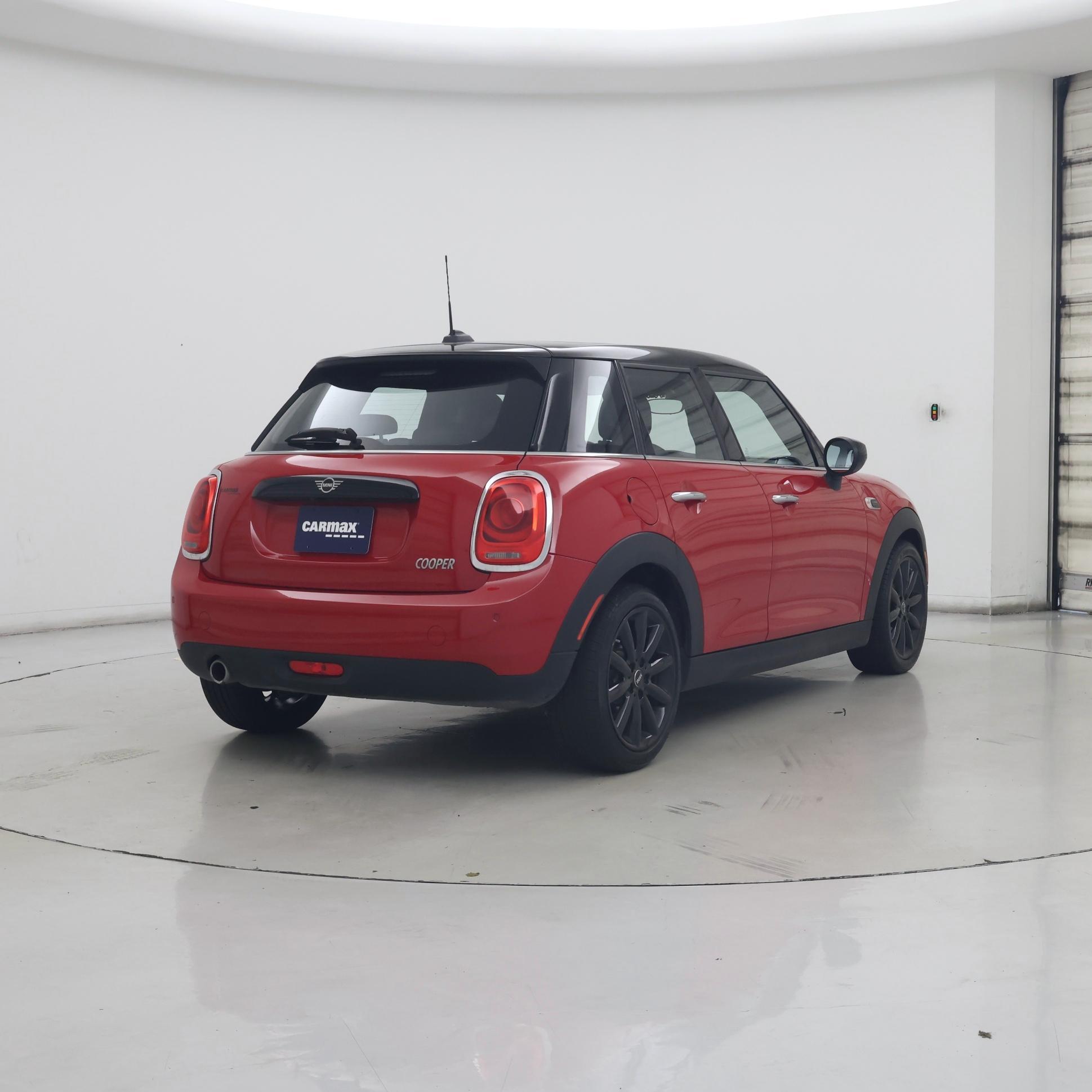 Thumbnail: 2020 MINI Cooper Hardtop - 8