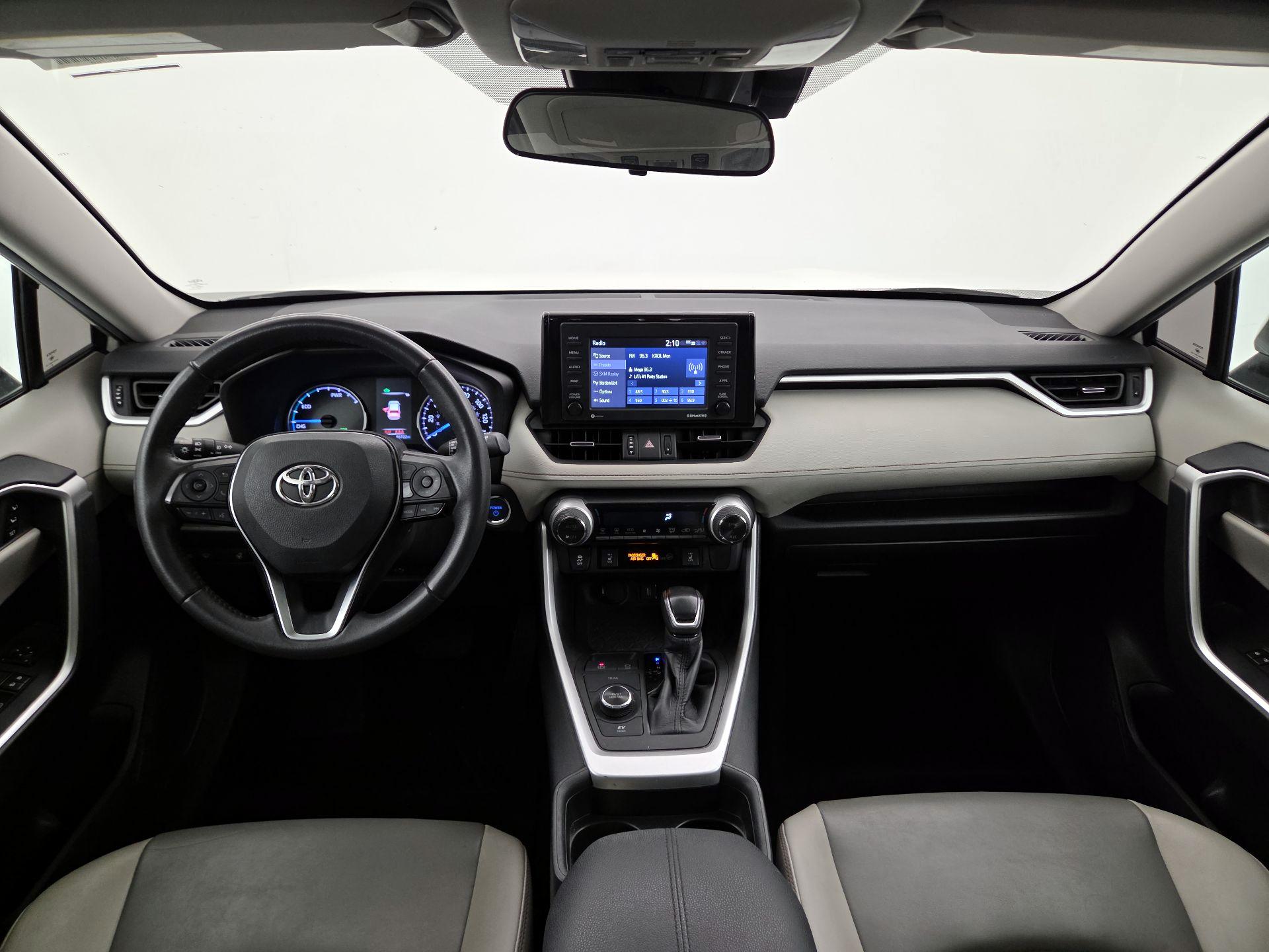 Thumbnail: 2021 Toyota RAV4 - 9