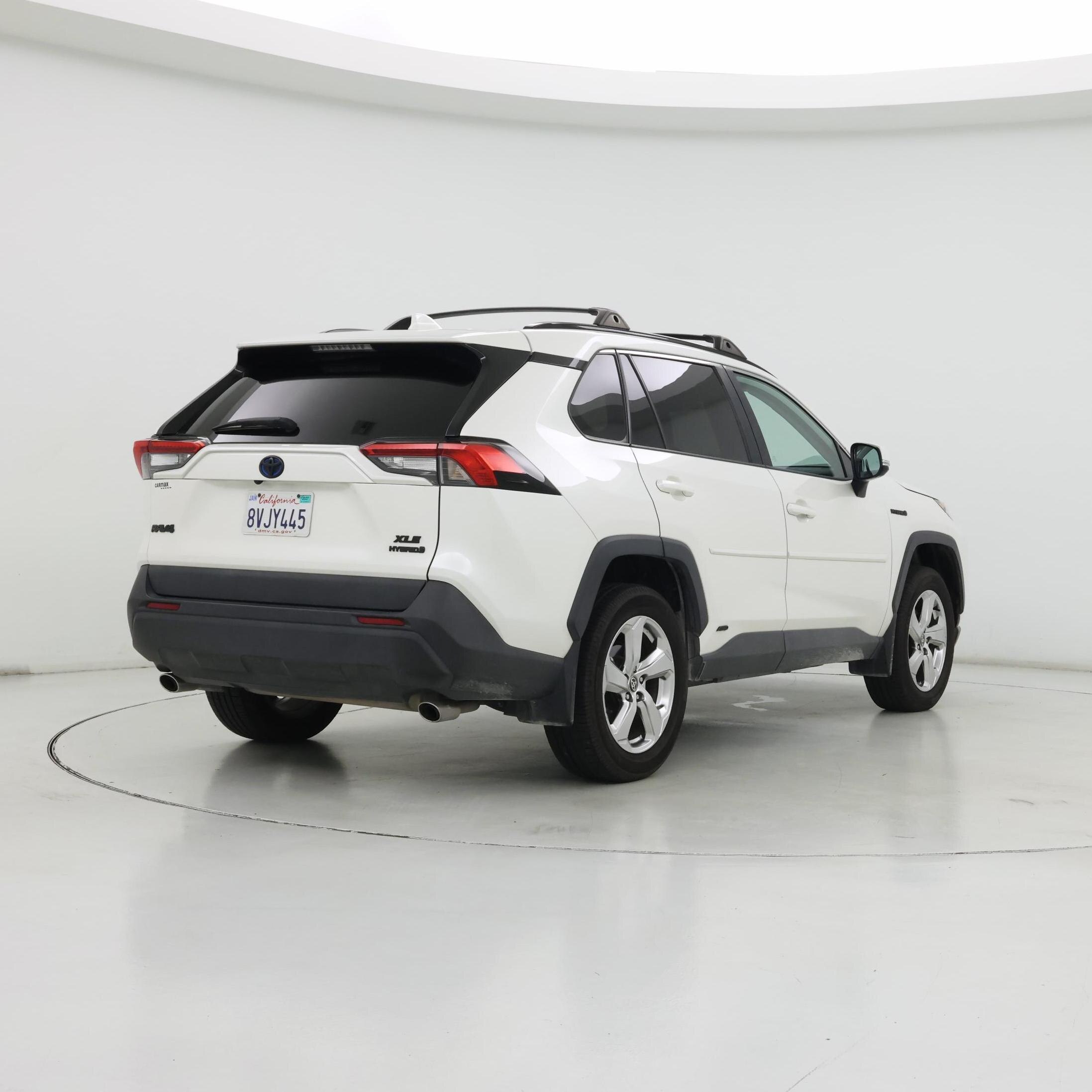 Thumbnail: 2021 Toyota RAV4 - 8