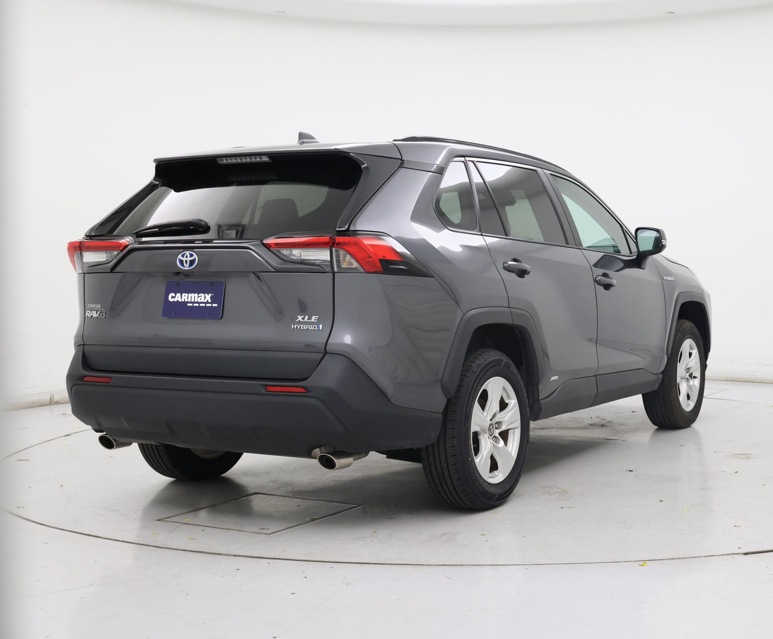 Thumbnail: 2021 Toyota RAV4 - 8