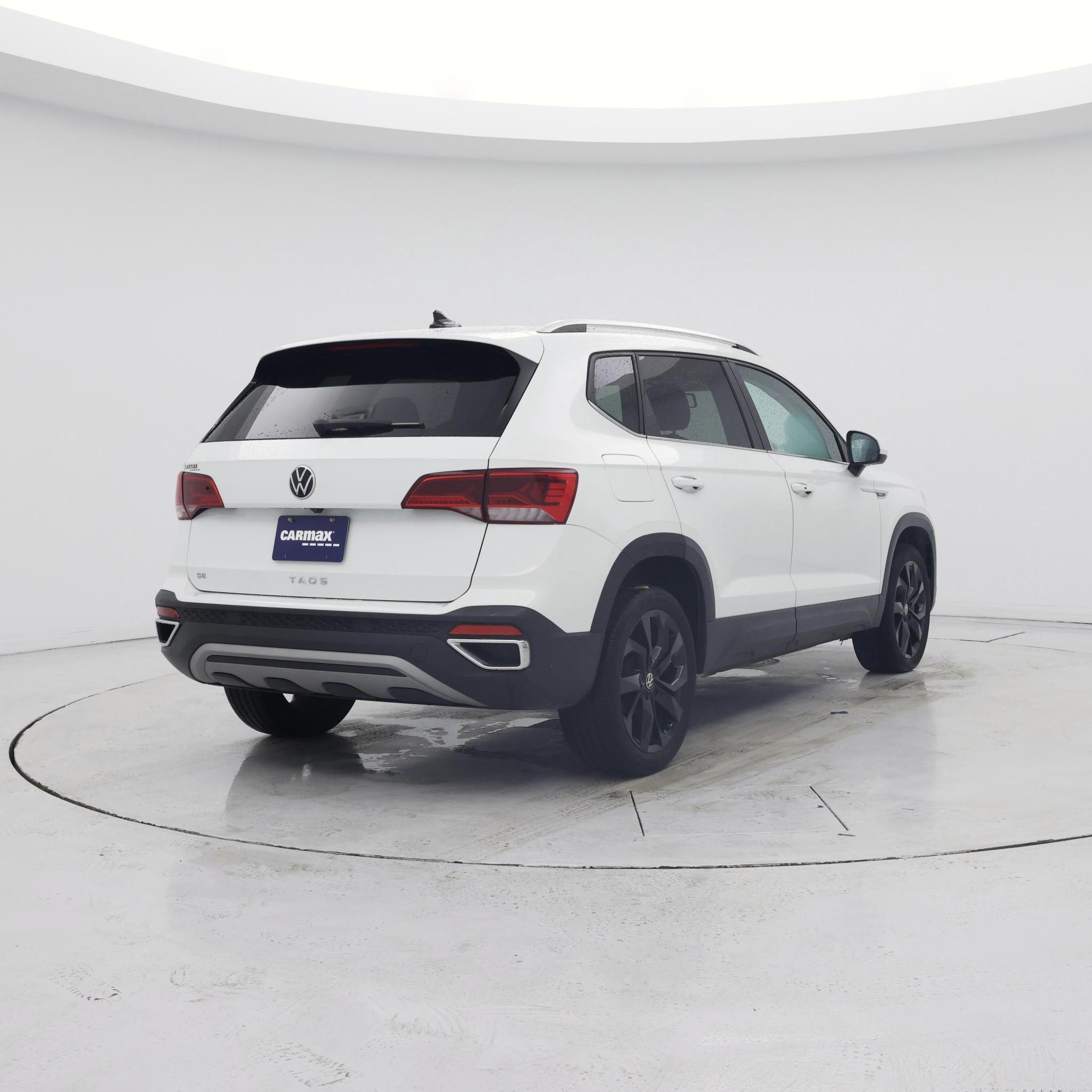 Thumbnail: 2022 Volkswagen Taos - 8