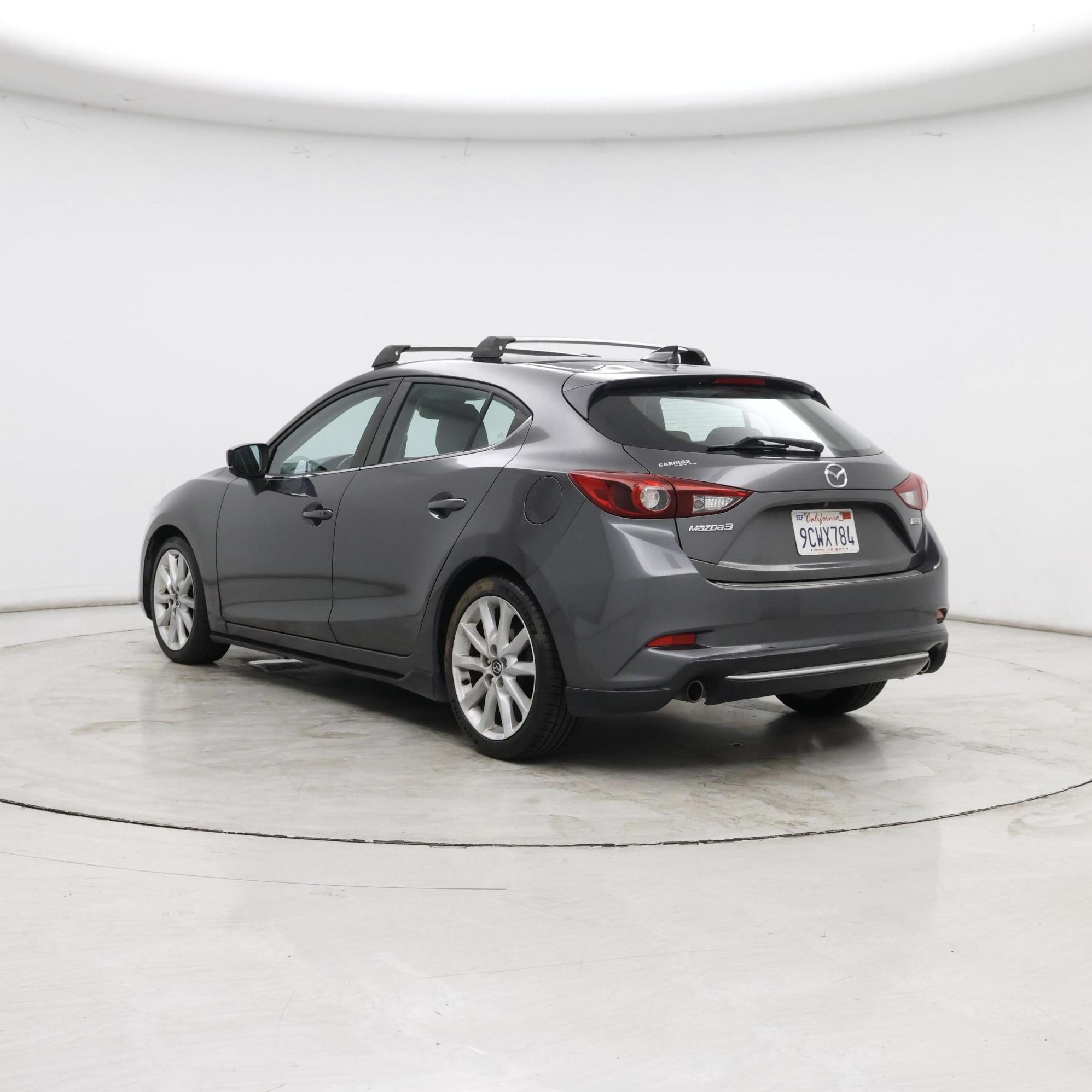 Thumbnail: 2017 Mazda Mazda3 - 2